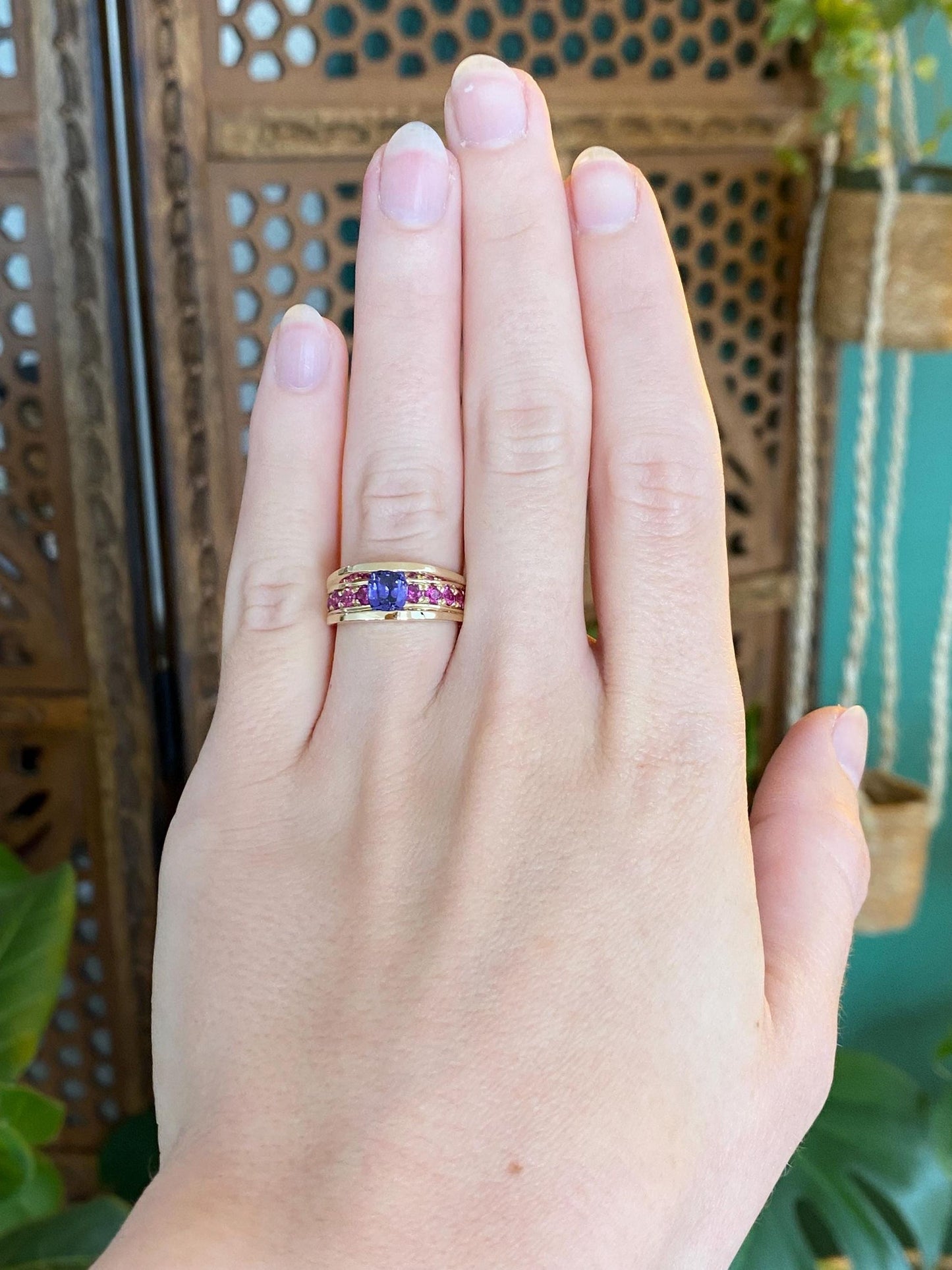 Vintage Solid 14k Yellow Gold Iolite Pink Sapphire Ring - Size 5.25