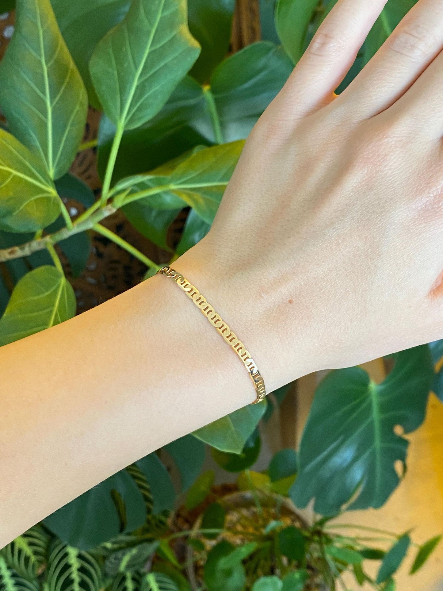 Vintage Solid 14k Yellow Gold Flat Mariner Chain Bracelet - 6 inches