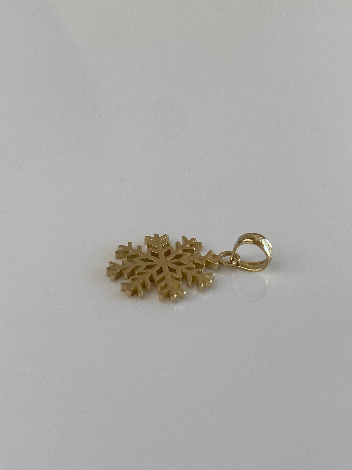 Vintage Solid 14k Yellow Gold Snowflake Charm