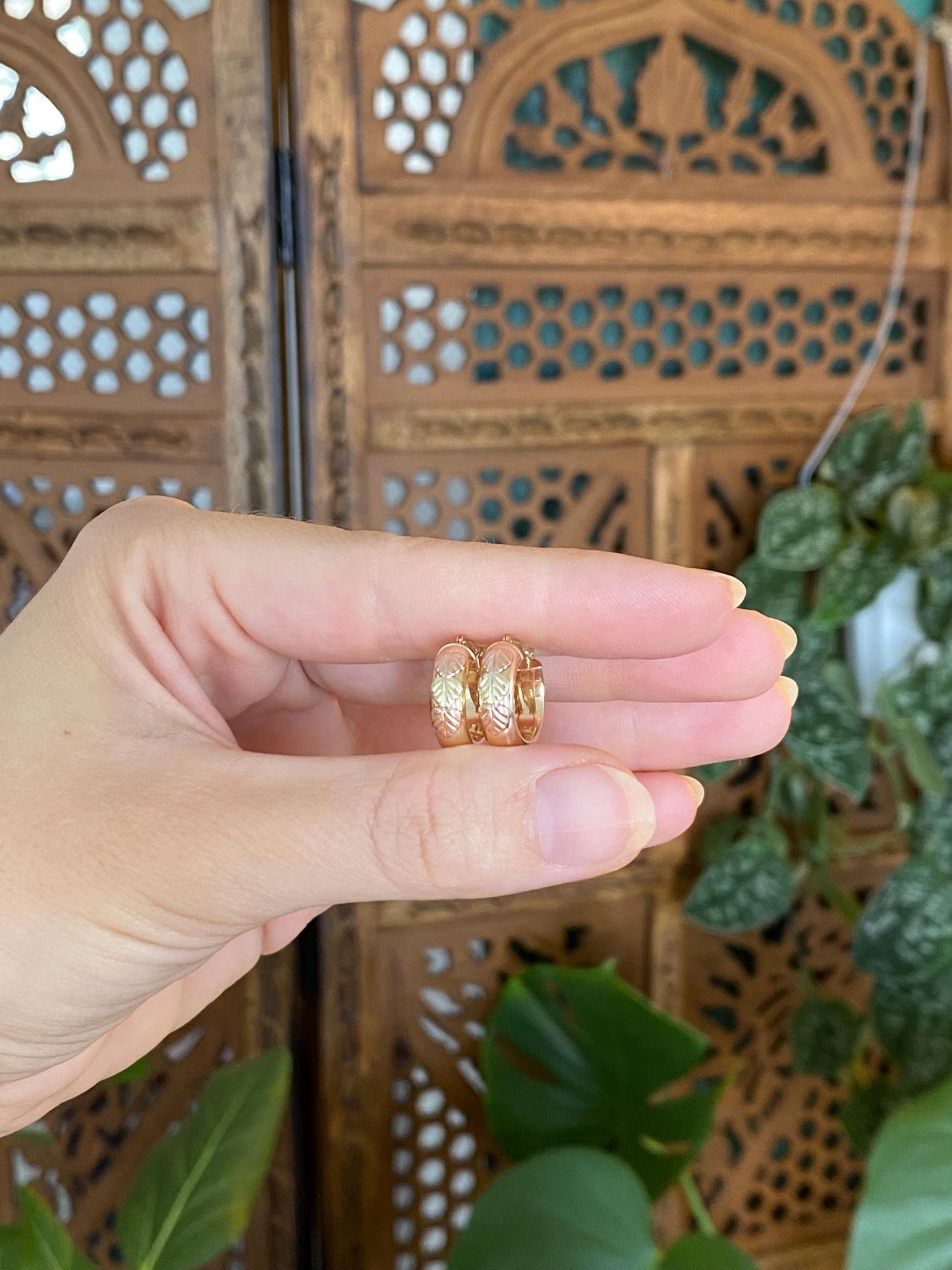 Vintage 14k Black Hills Gold Leaves Hoop Earrings