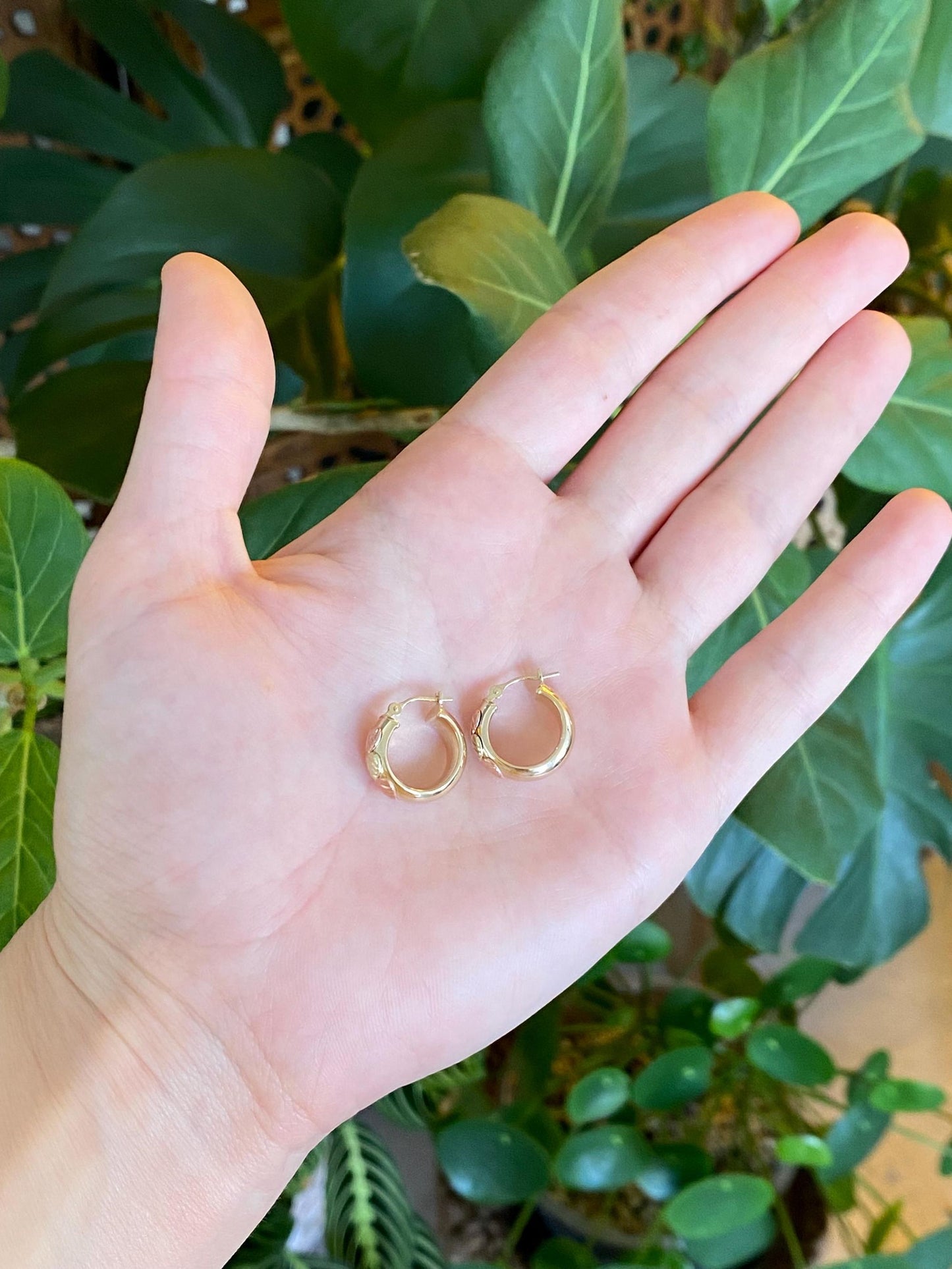 Vintage 14k Black Hills Gold Leaves Hoop Earrings