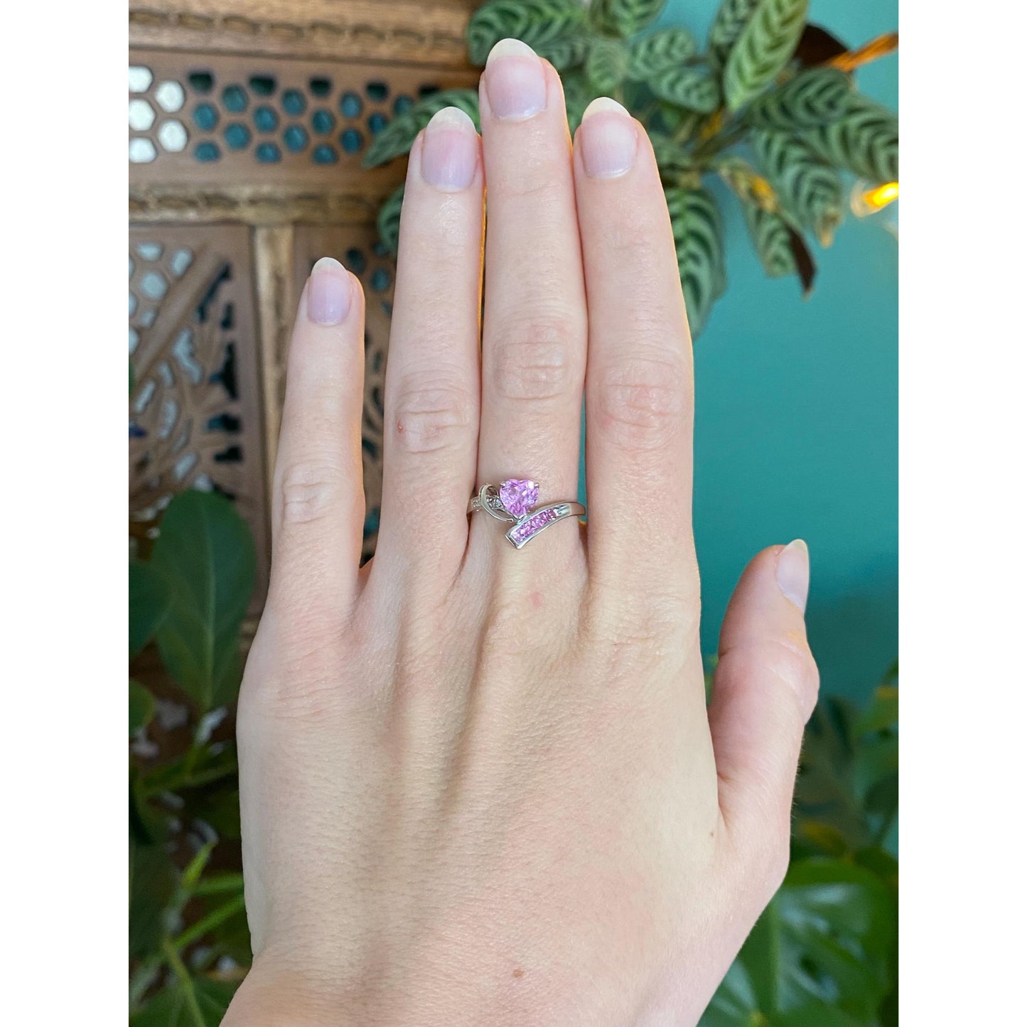 Vintage Solid 10k White Gold Pink Sapphire Heart Ring - Size 7.75