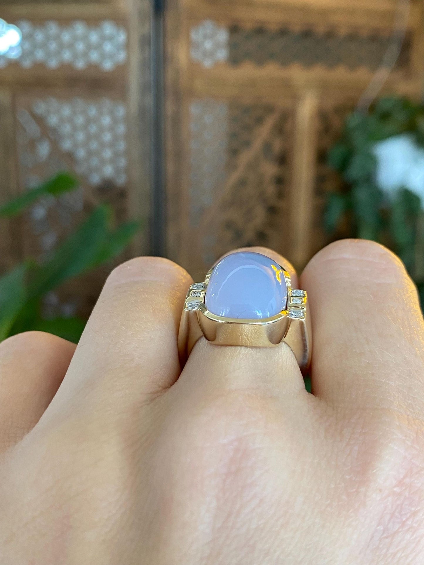 Vintage Solid 14k Yellow Gold Diamonds Light Blue Purple Chalcedony Ring - Size 6