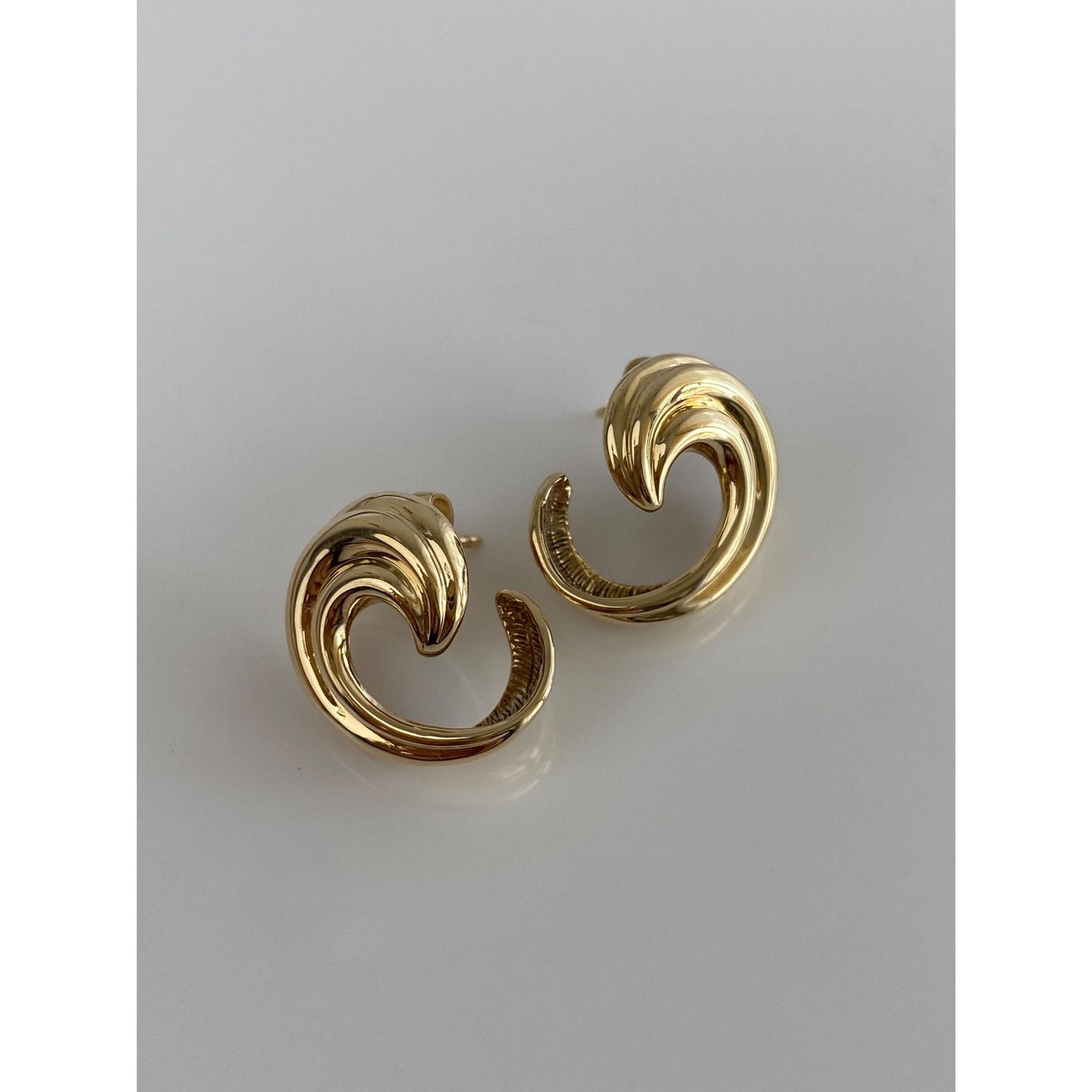 Vintage Solid 14k Yellow Gold Twist Stud Earrings