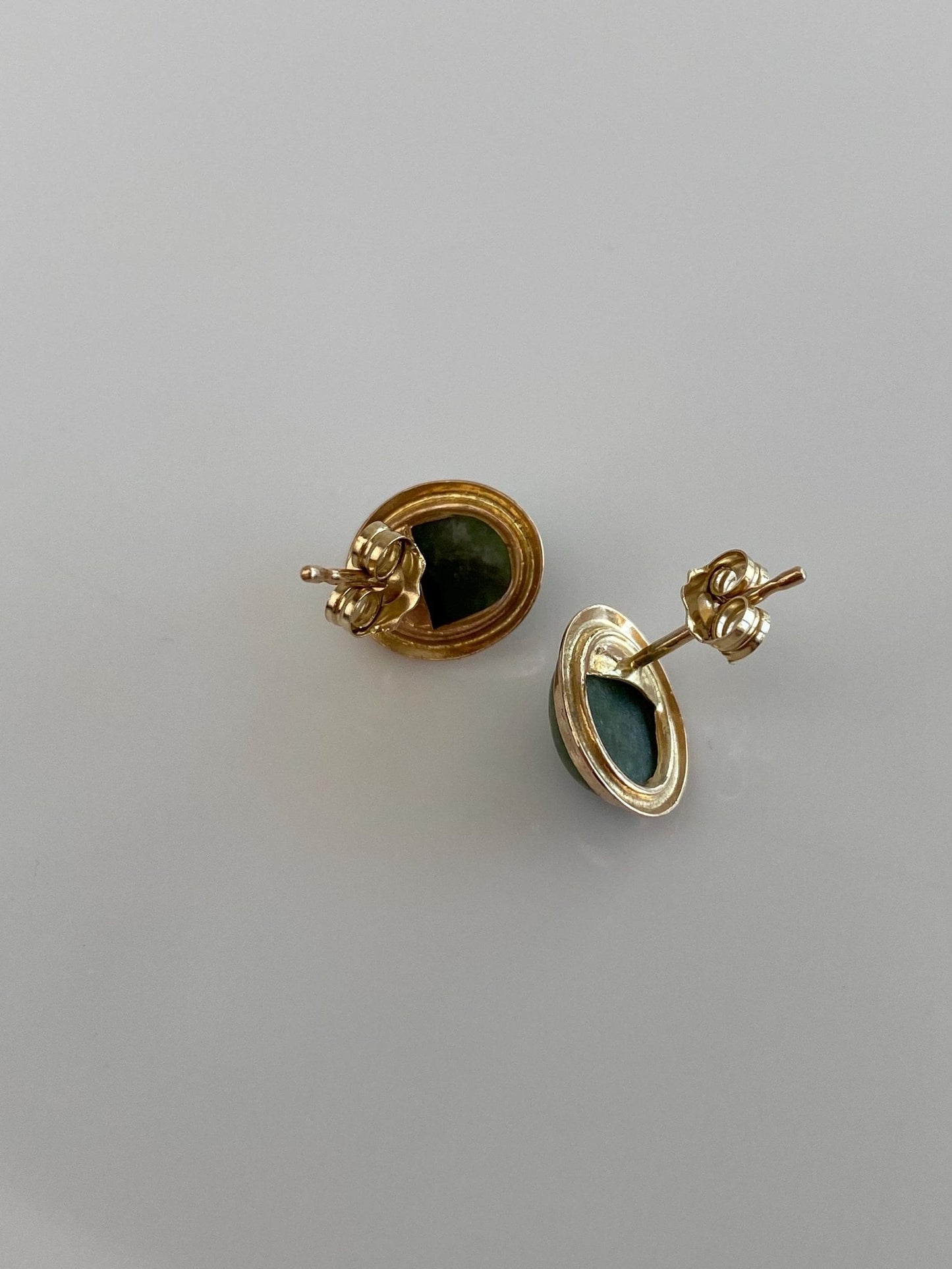 Vintage Solid 14k Yellow Gold Nephrite Stud Earrings