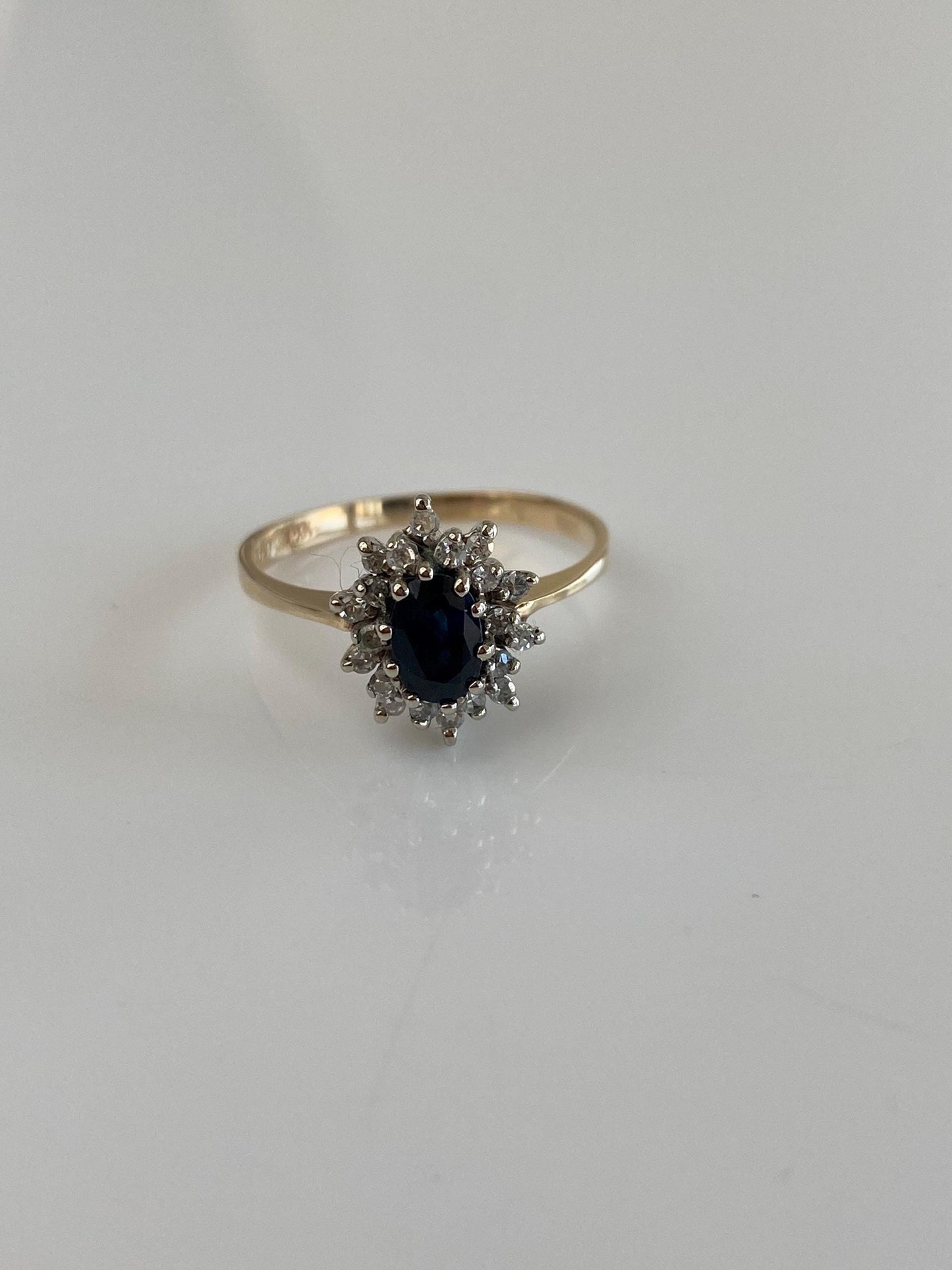 Vintage Solid 10k White & Yellow Gold Diamond Halo Blue Sapphire Ring - Size 7.75