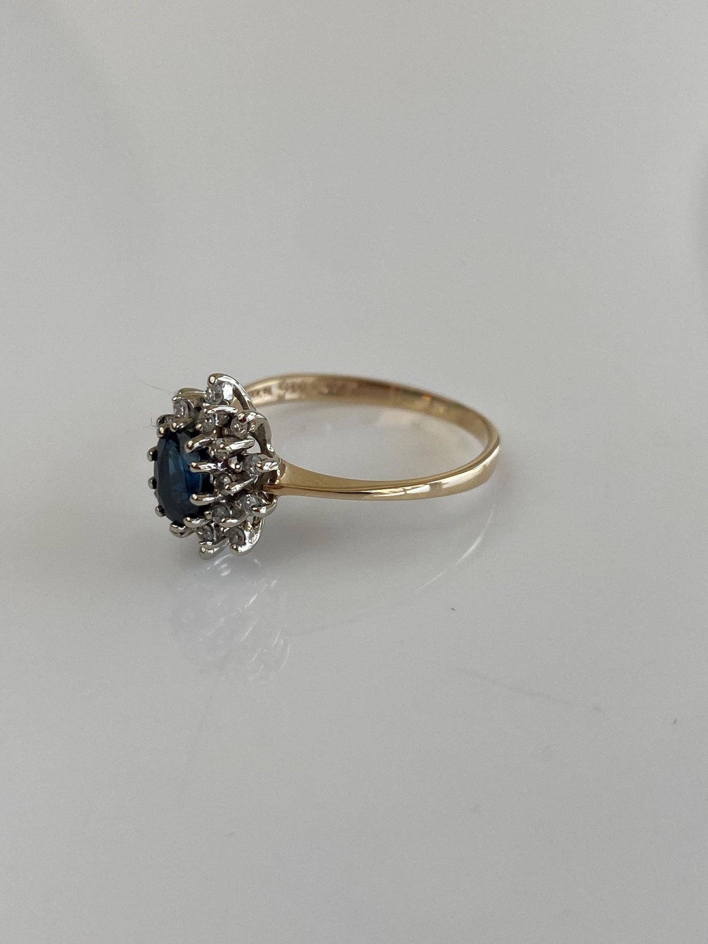 Vintage Solid 10k White & Yellow Gold Diamond Halo Blue Sapphire Ring - Size 7.75
