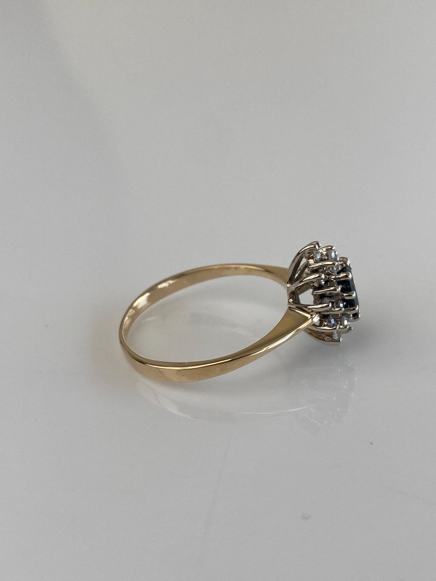 Vintage Solid 10k White & Yellow Gold Diamond Halo Blue Sapphire Ring - Size 7.75