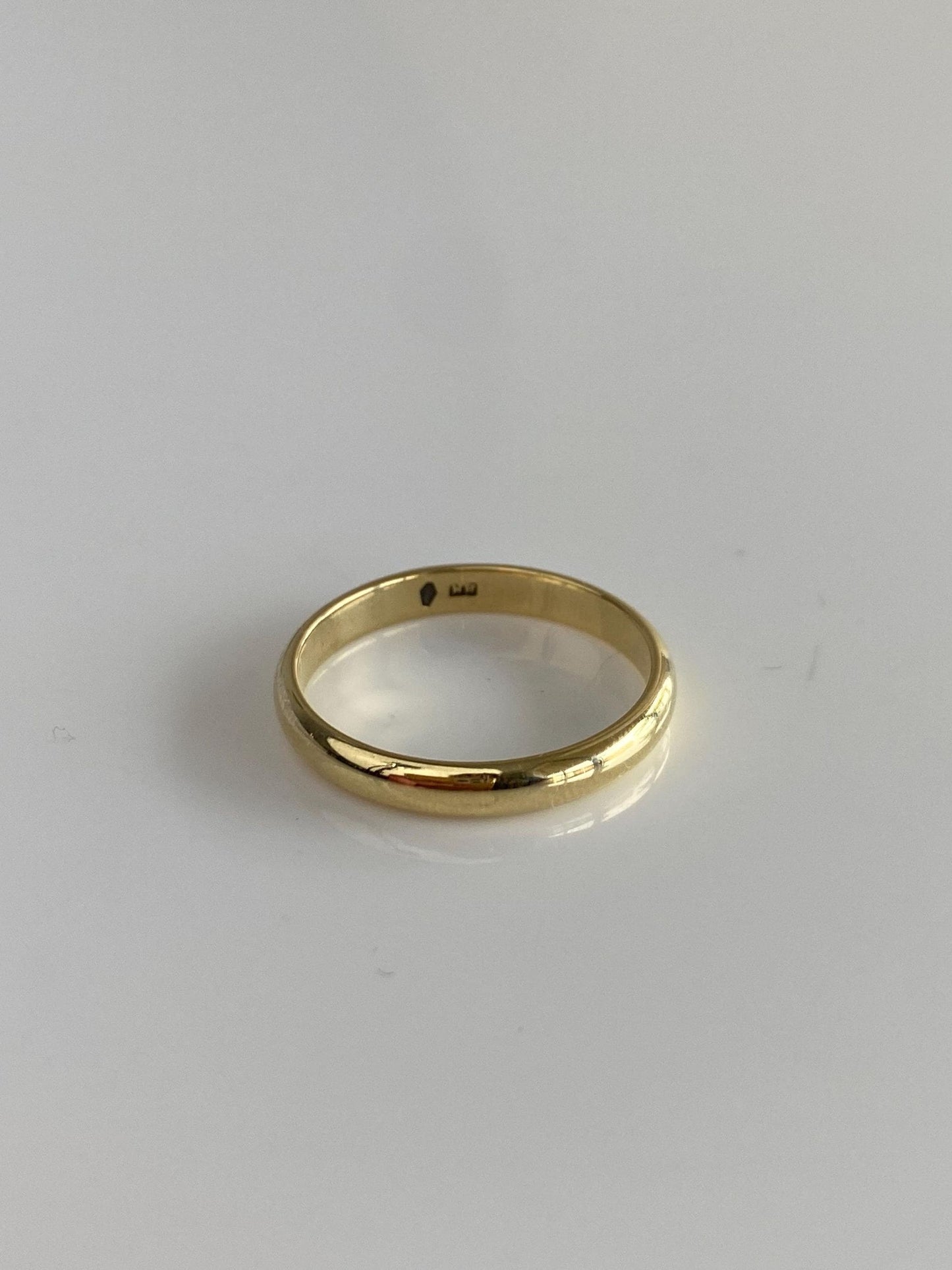 Vintage Solid 14k Yellow Gold Ring Band - Size 8.5