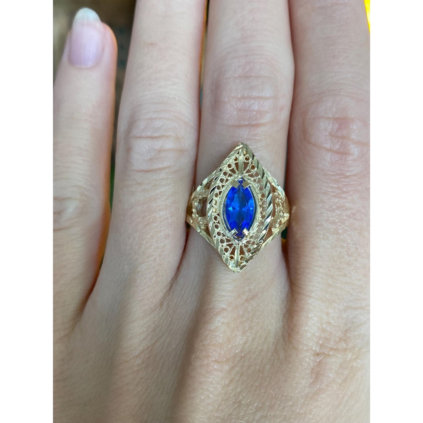 Solid 10k Yellow Gold Diamond Cut Blue Cubic Zirconia Ring - Size 7.5