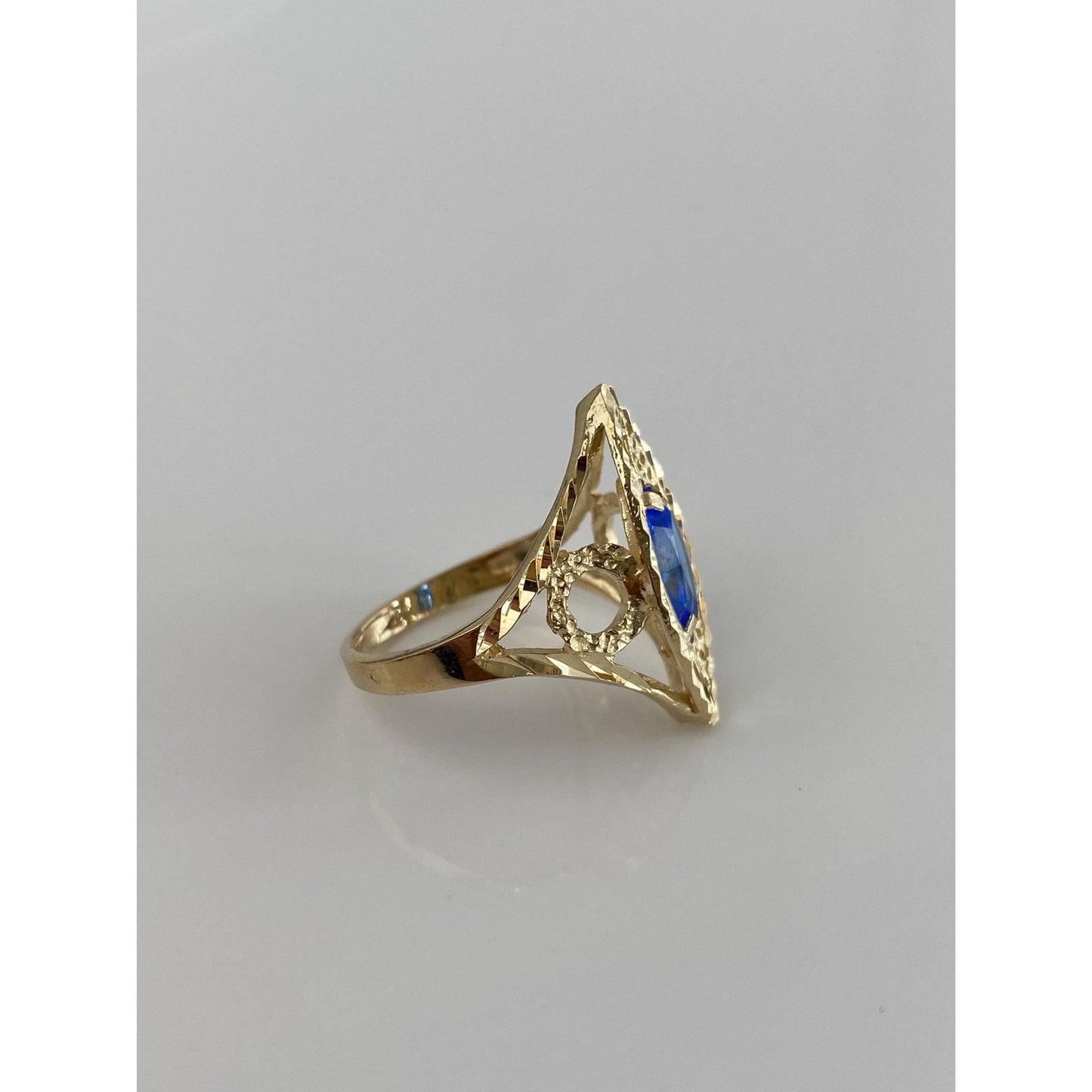 Solid 10k Yellow Gold Diamond Cut Blue Cubic Zirconia Ring - Size 7.5