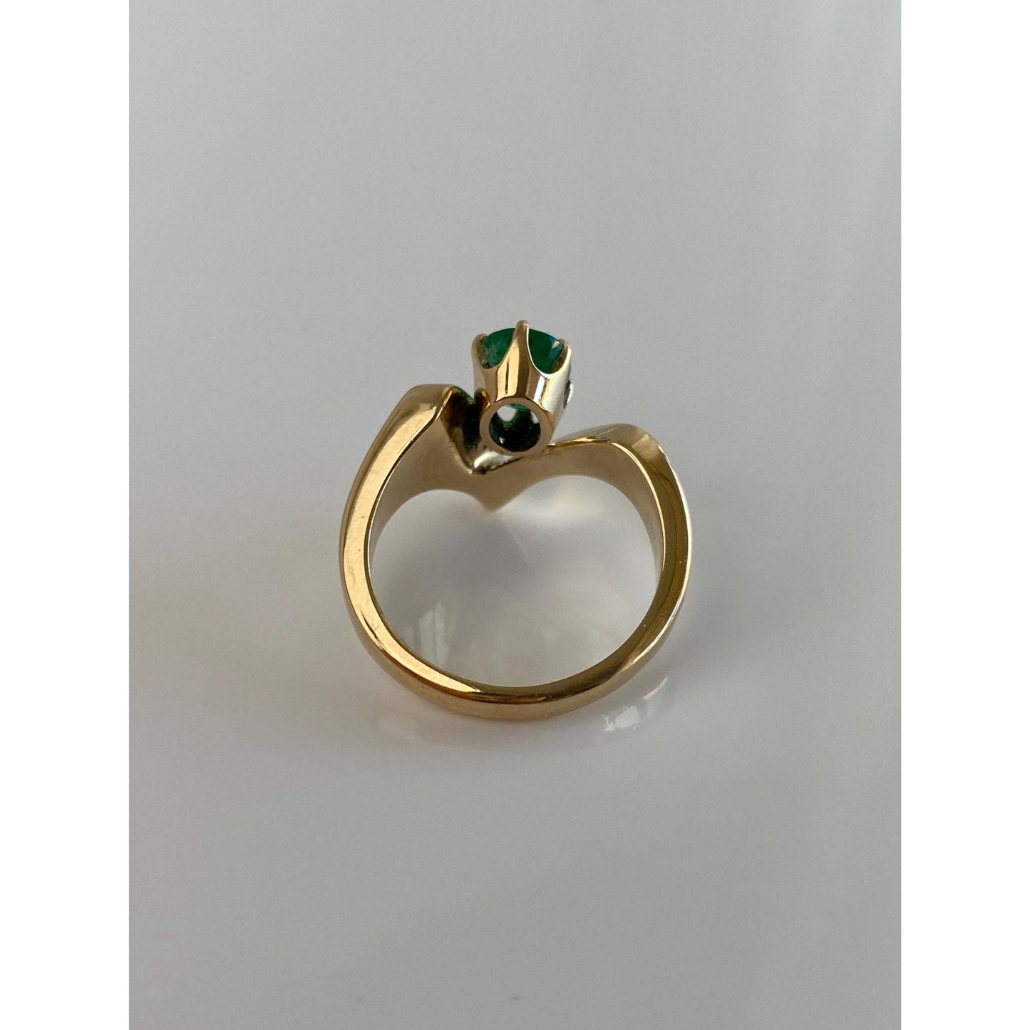 Vintage Solid 14k Yellow Gold Emerald Ring - Size 6.75