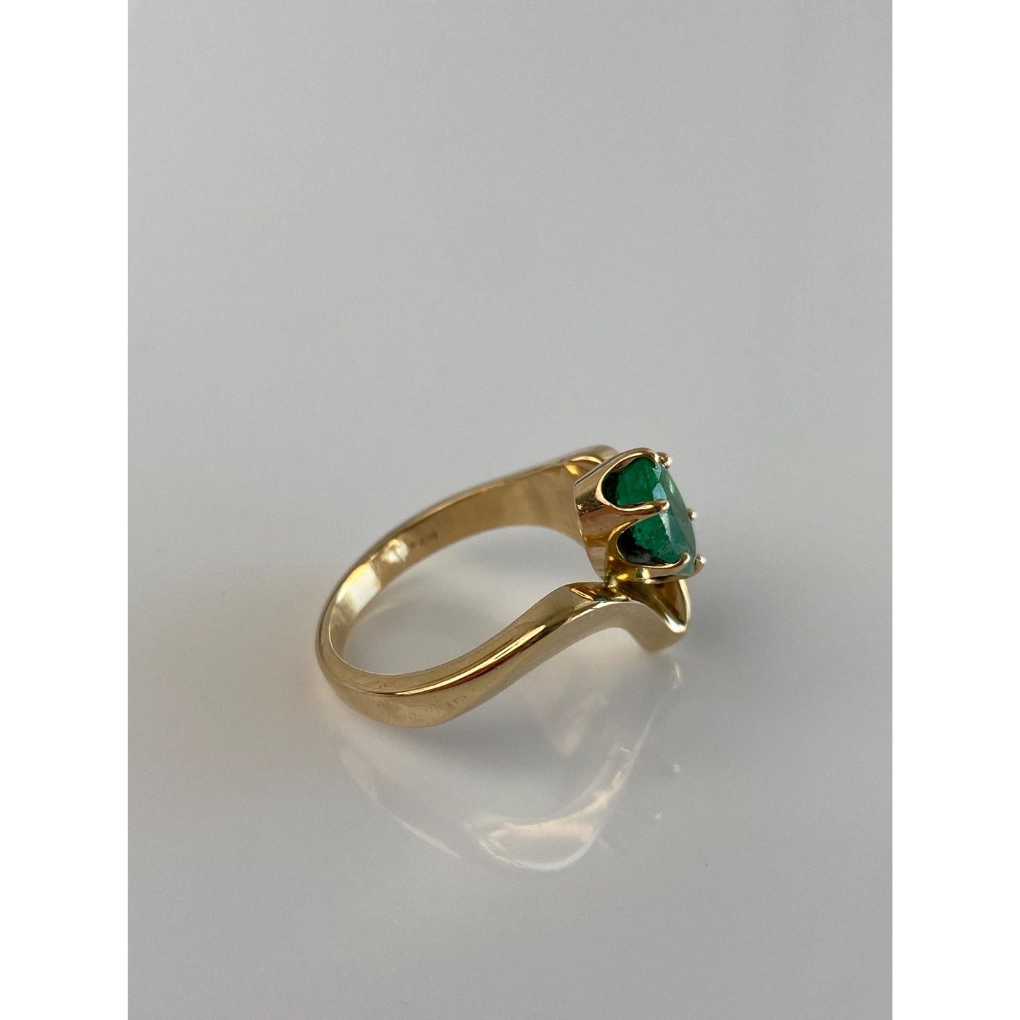 Vintage Solid 14k Yellow Gold Emerald Ring - Size 6.75