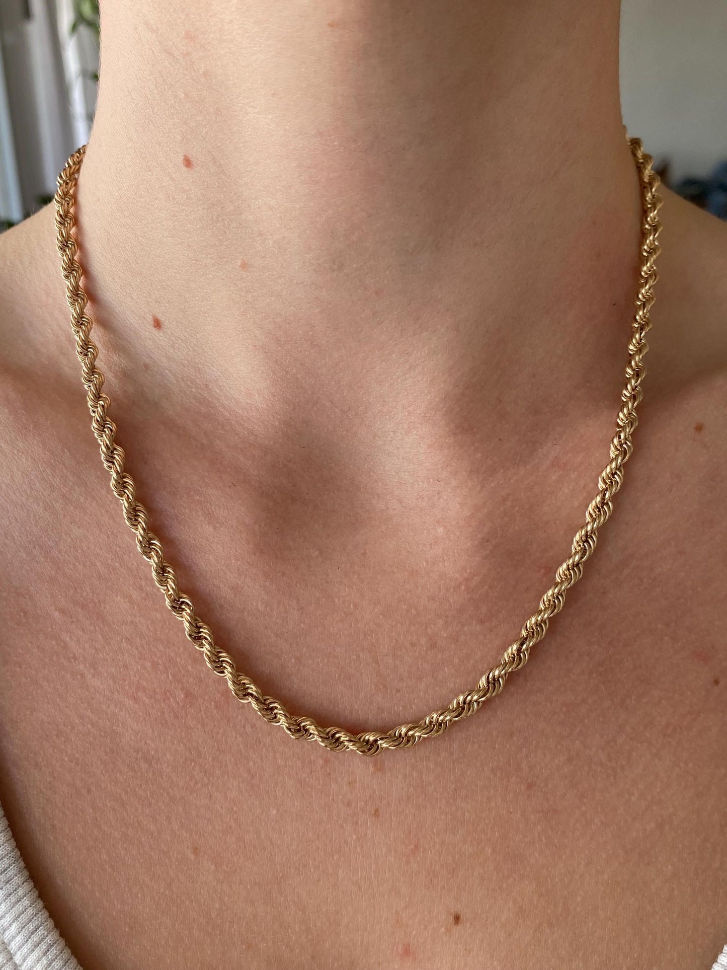 Vintage Solid 14k Yellow Gold Chunky Rope Chain Necklace - 18 inches