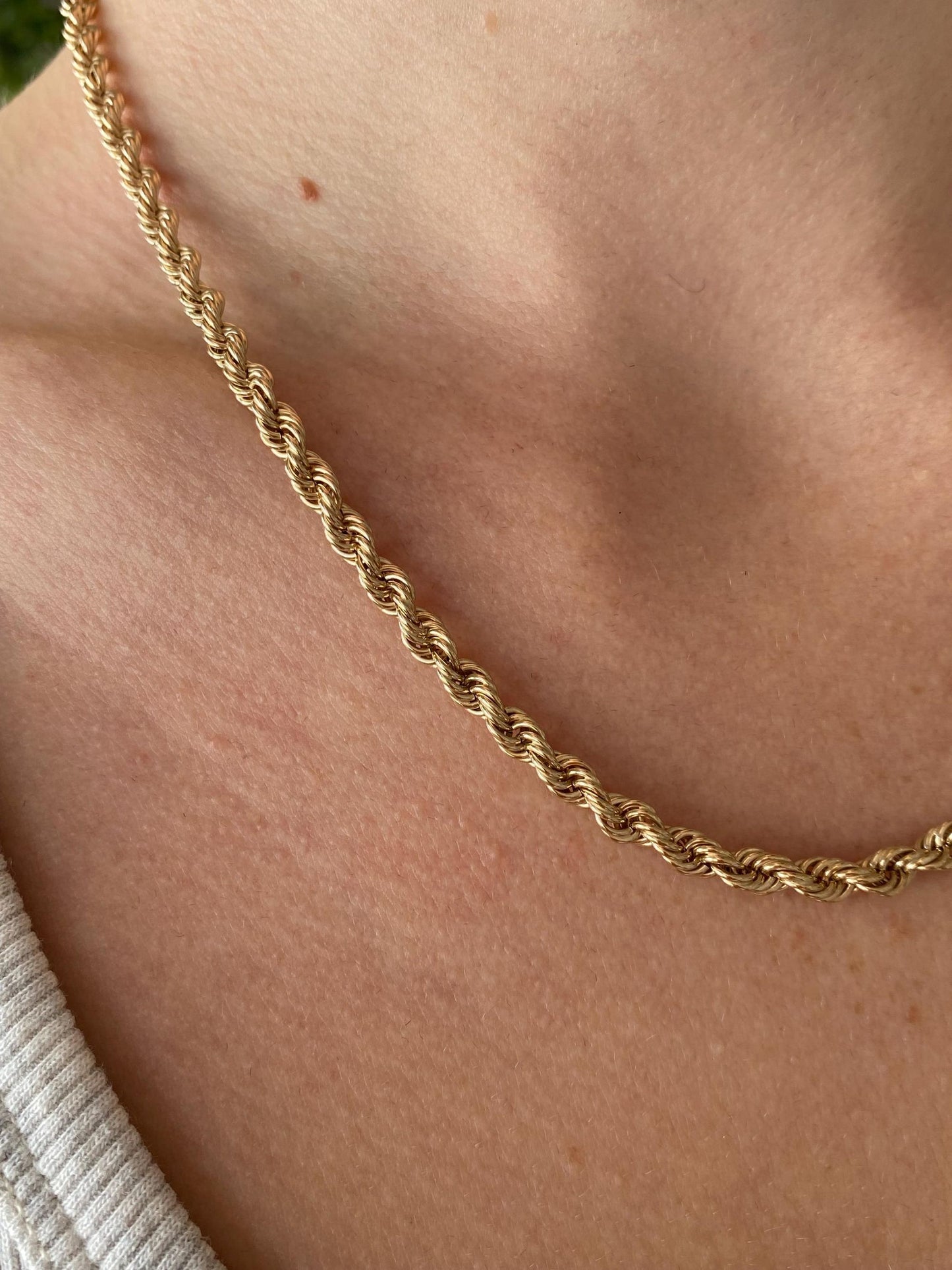 Vintage Solid 14k Yellow Gold Chunky Rope Chain Necklace - 18 inches