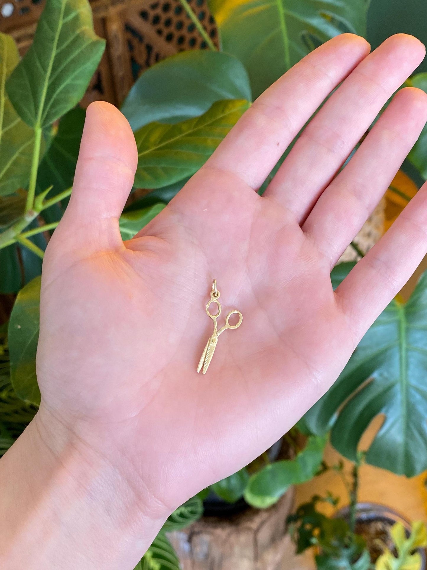 Vintage Solid 14k Yellow Gold Articulated Scissors Charm