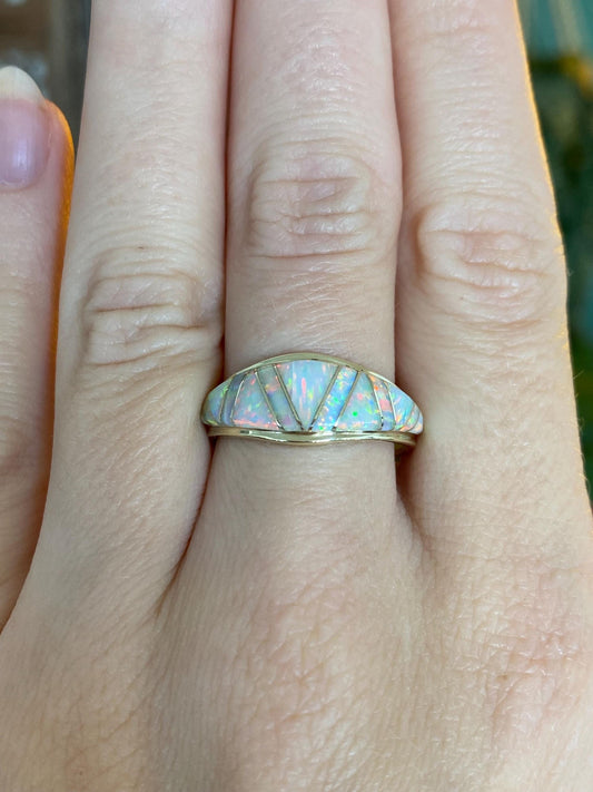 Vintage Solid 14k Yellow Gold Opal Inlay Ring Band - Size 8.25