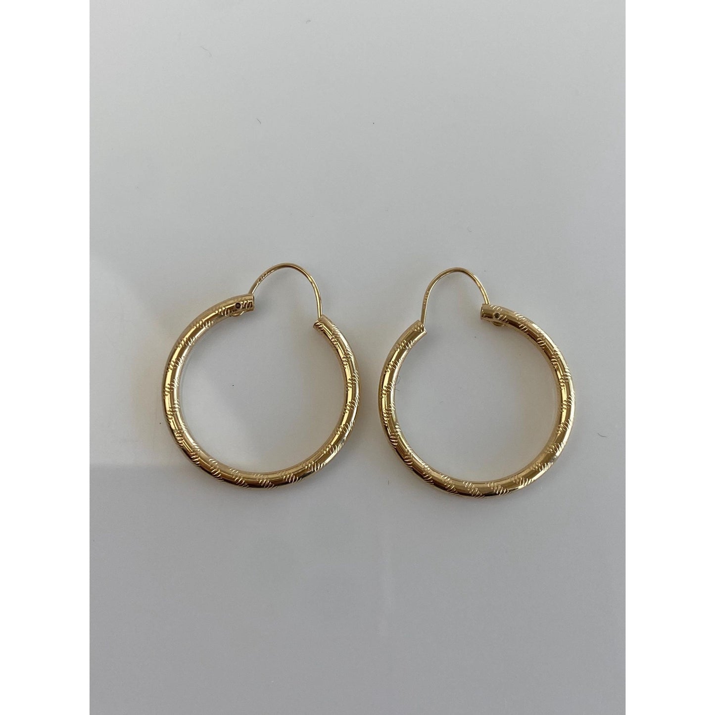 Vintage 14k Yellow Gold Designed Hoop Earrings