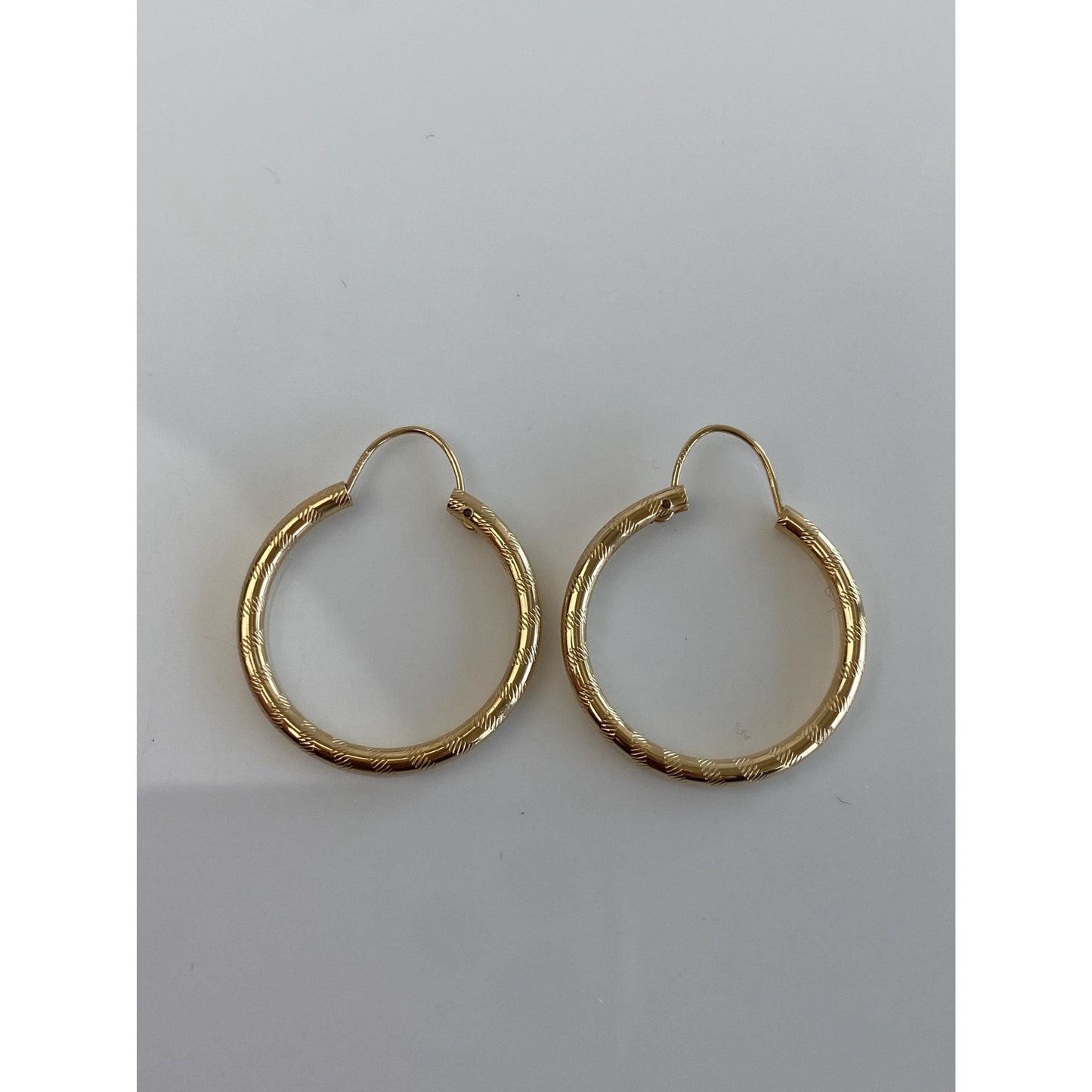 Vintage 14k Yellow Gold Designed Hoop Earrings