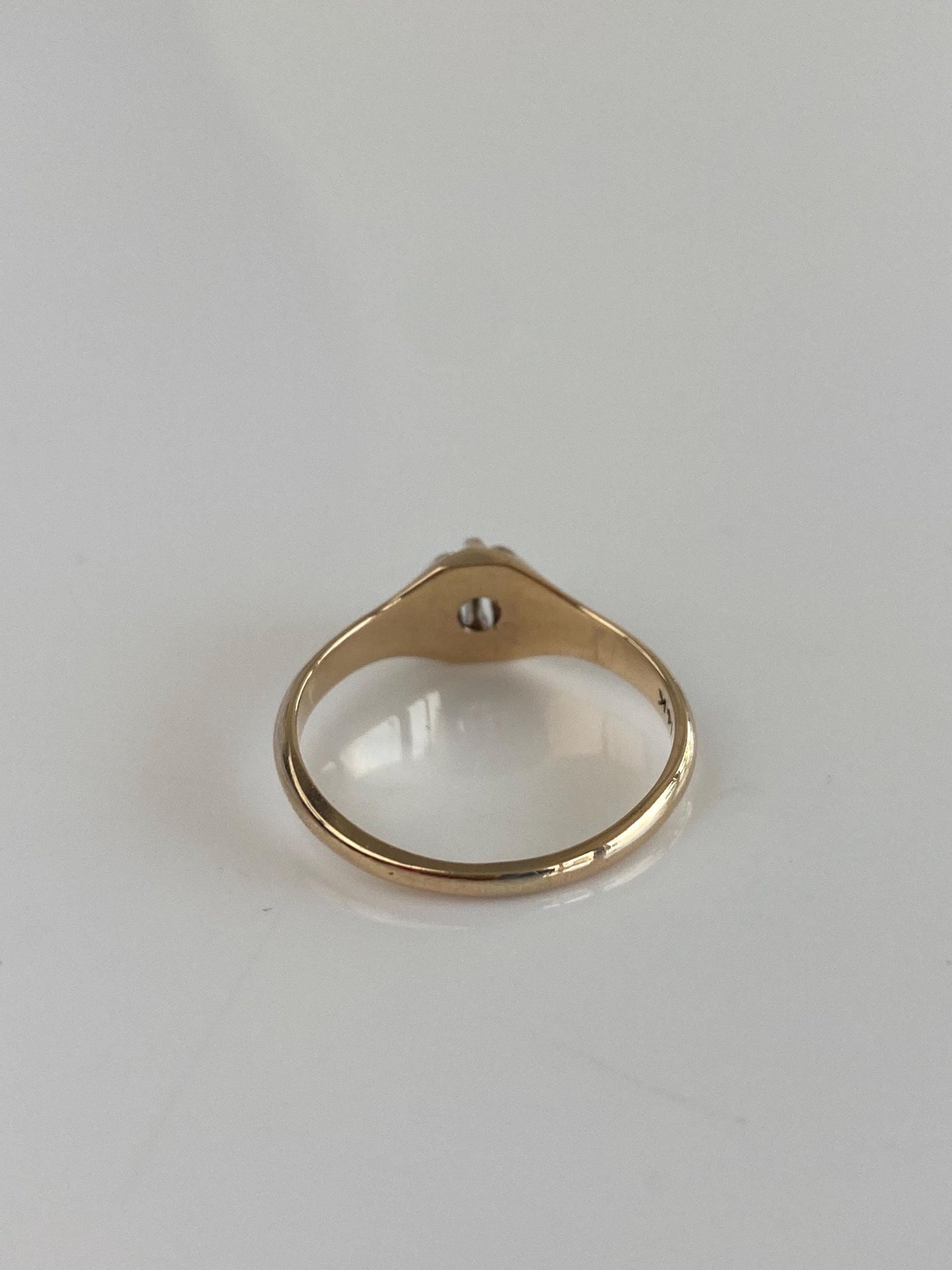 Vintage Solid 14k Yellow Gold Belcher Set Diamond Ring - Size 7.25