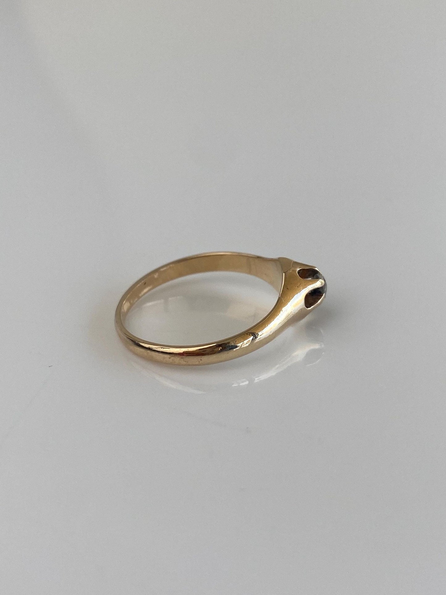 Vintage Solid 14k Yellow Gold Belcher Set Diamond Ring - Size 7.25