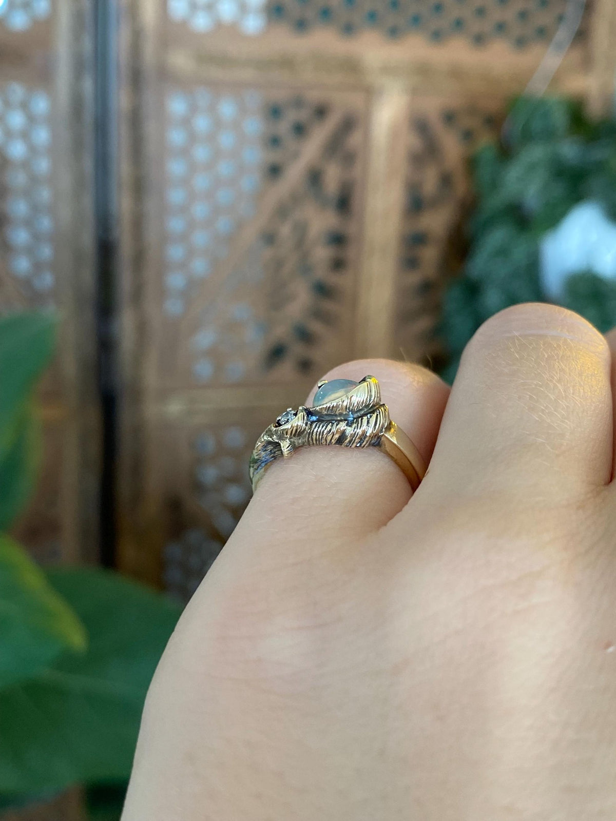 Vintage Solid 14k Yellow Gold Opal Diamond Ring - Size 4.5