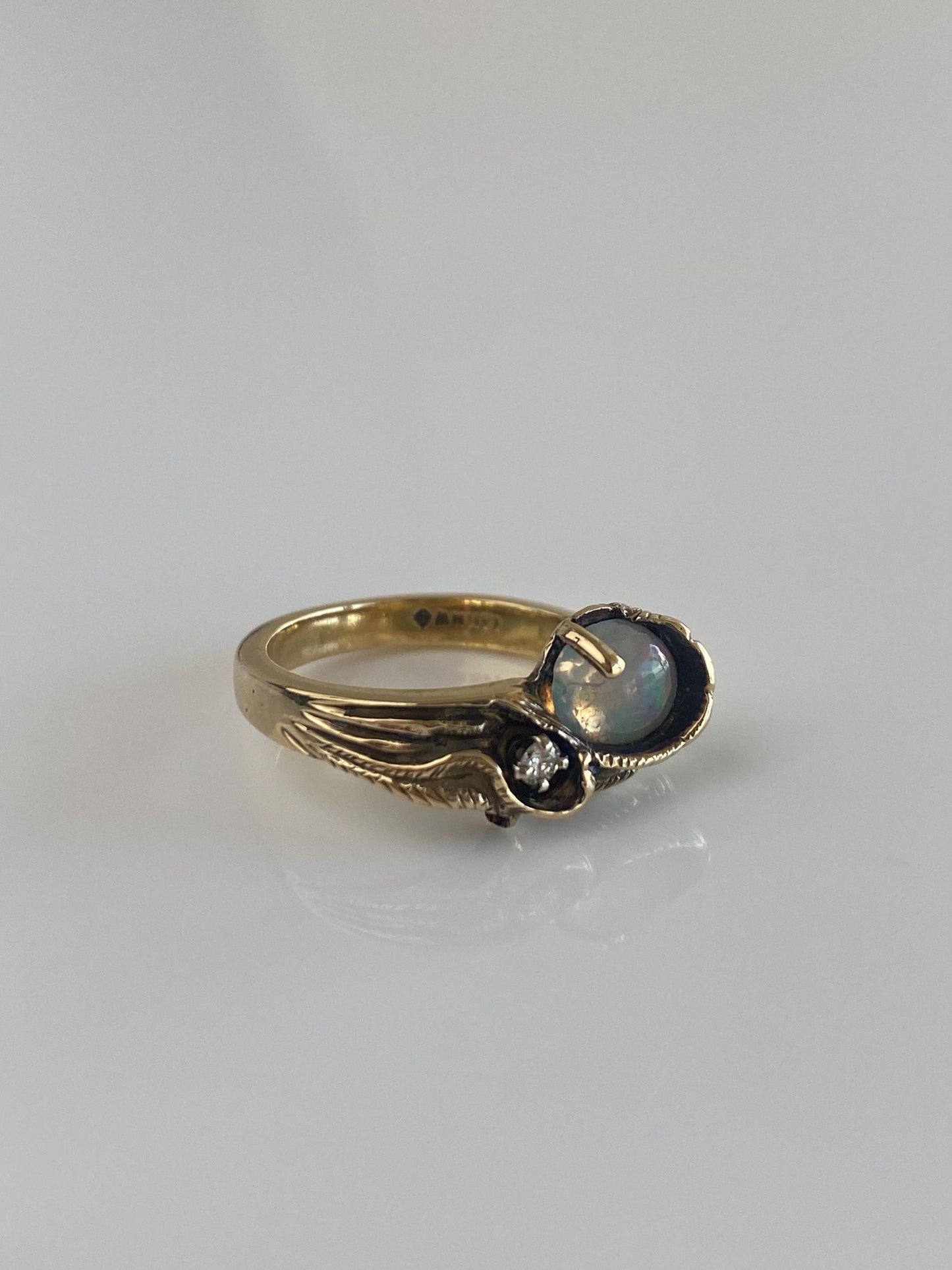 Vintage Solid 14k Yellow Gold Opal Diamond Ring - Size 4.5