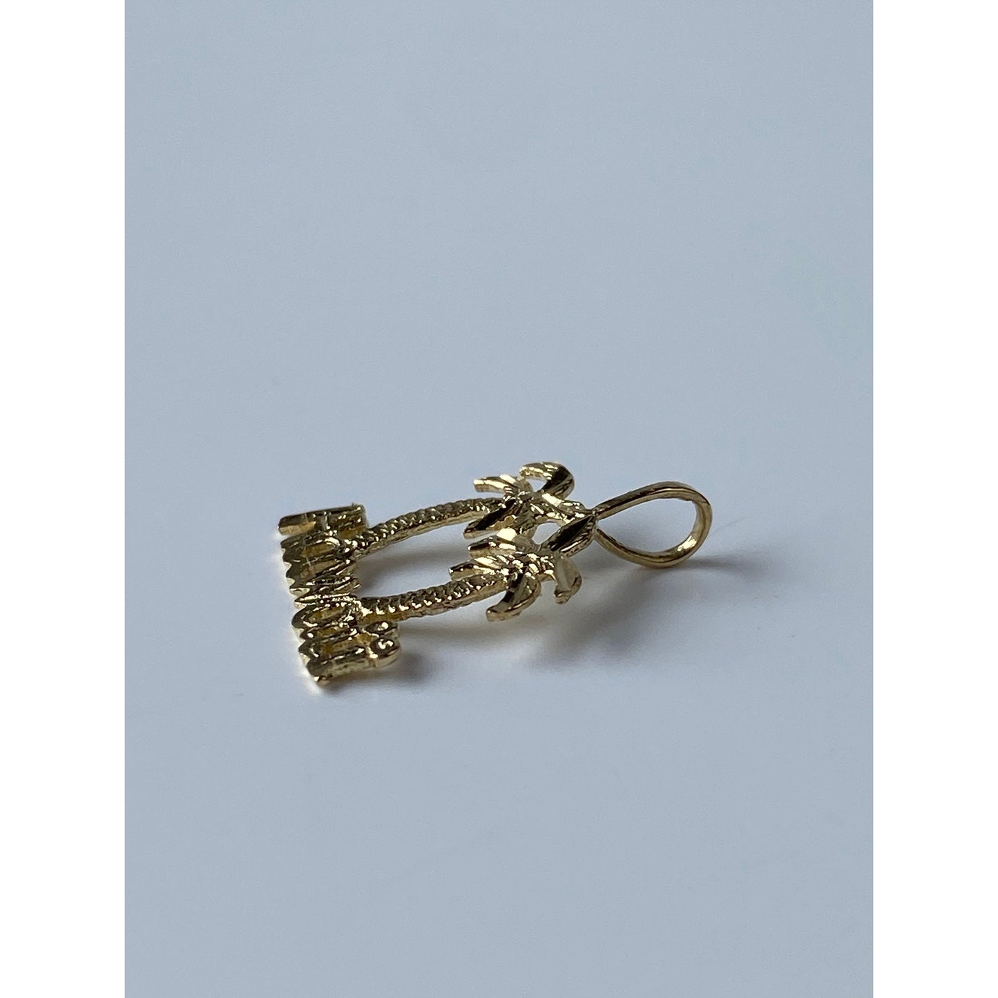 Vintage Solid 14k Yellow Gold Palm Tree Hawaii Charm