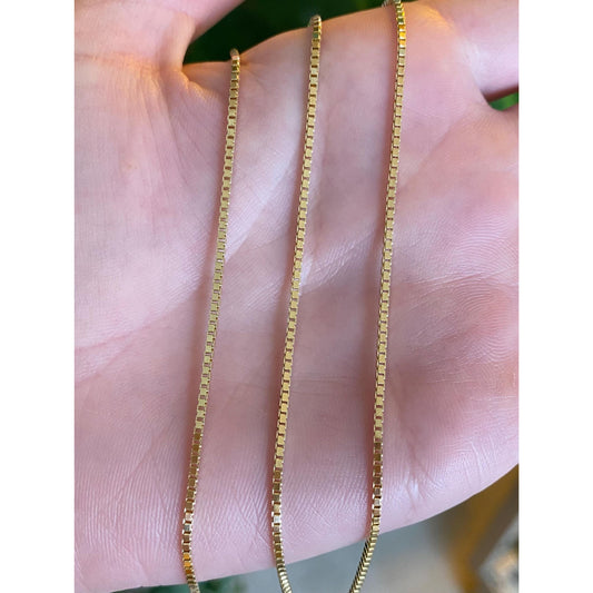 Vintage Solid 18k Yellow Gold Box Chain Necklace - 18 inches