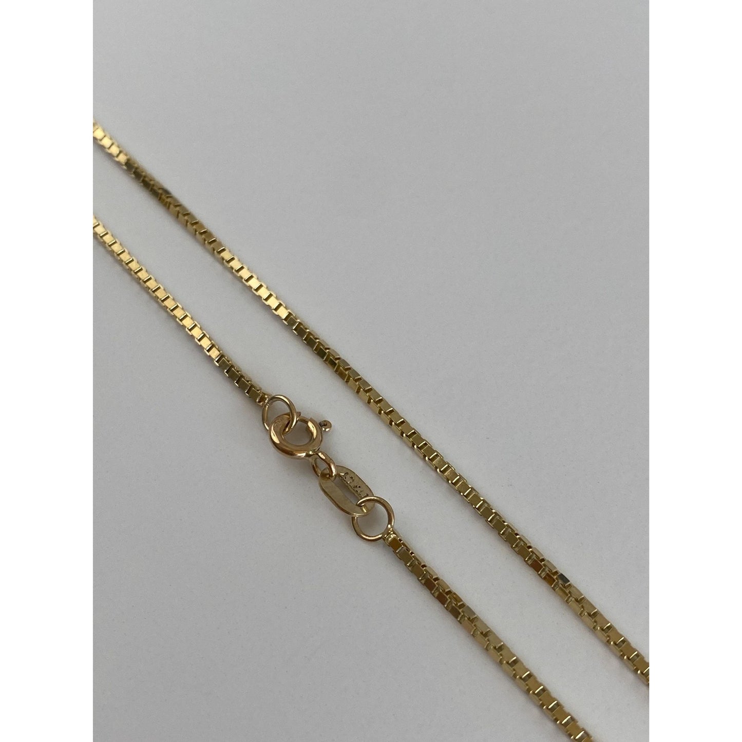 Vintage Solid 18k Yellow Gold Box Chain Necklace - 18 inches