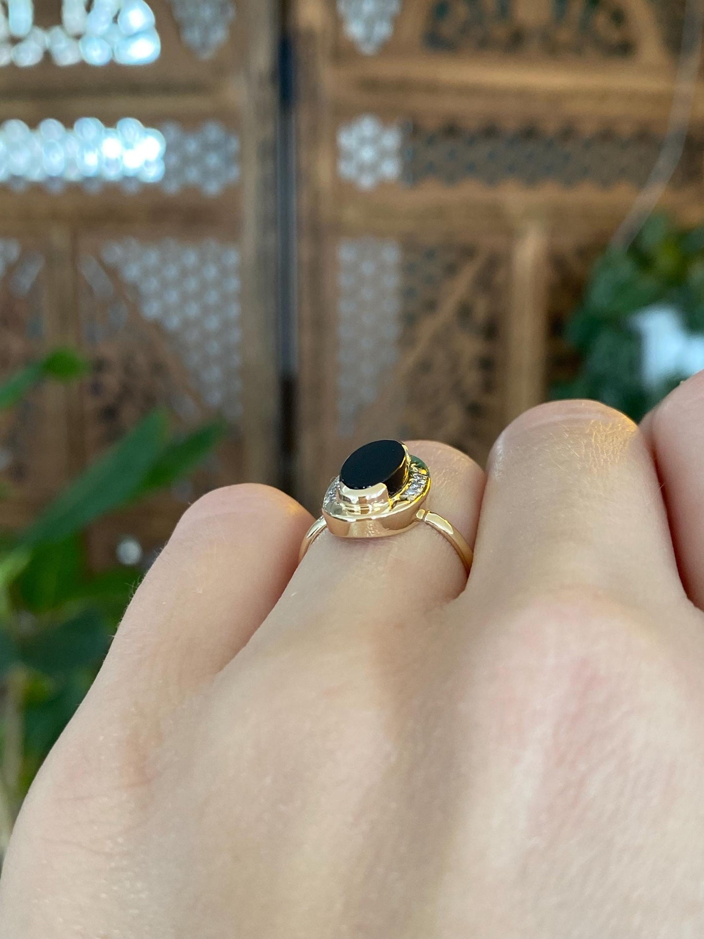 Vintage Solid 14k Yellow Gold Diamonds Black Onyx Ring - Size 5