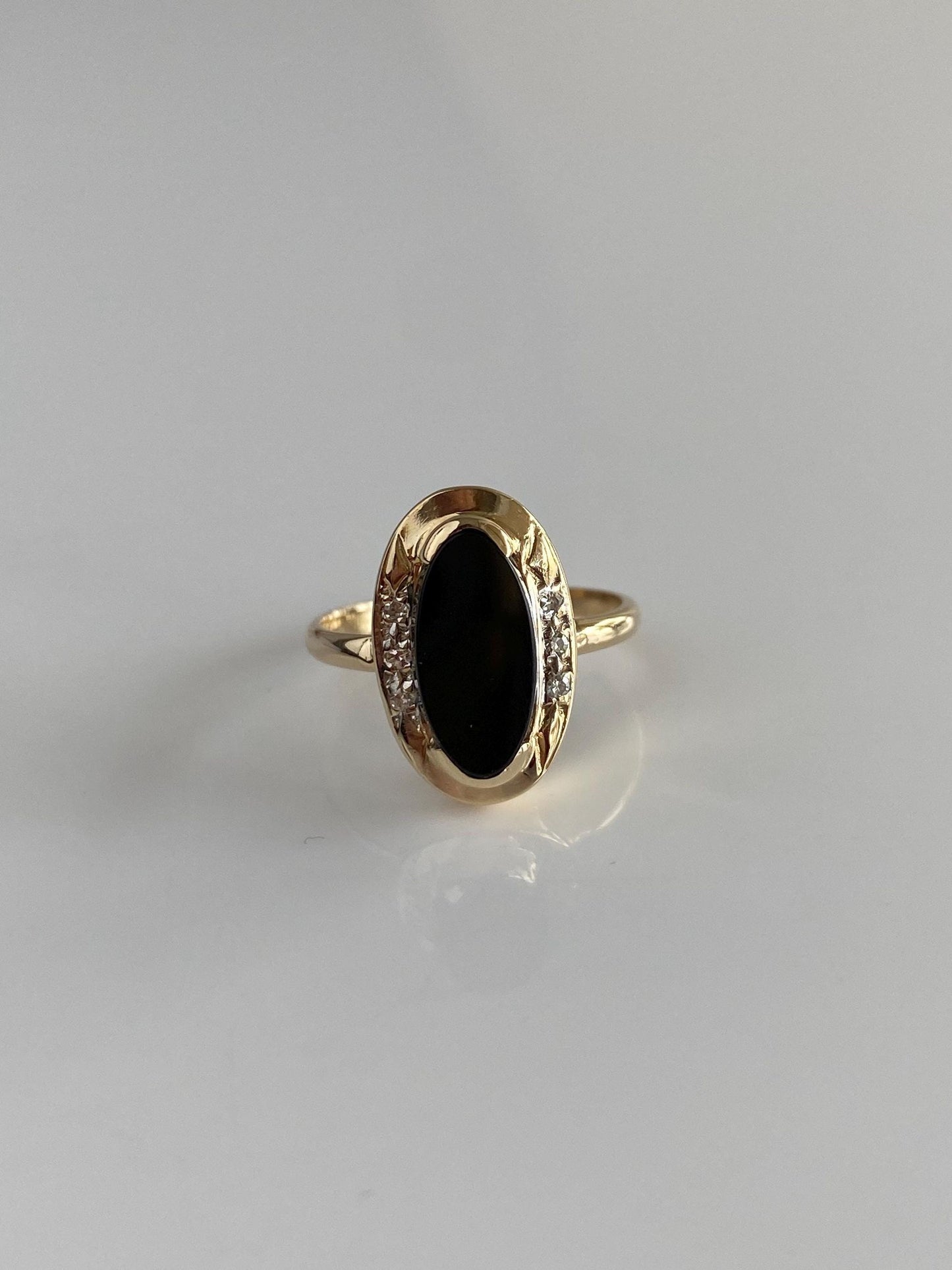 Vintage Solid 14k Yellow Gold Diamonds Black Onyx Ring - Size 5