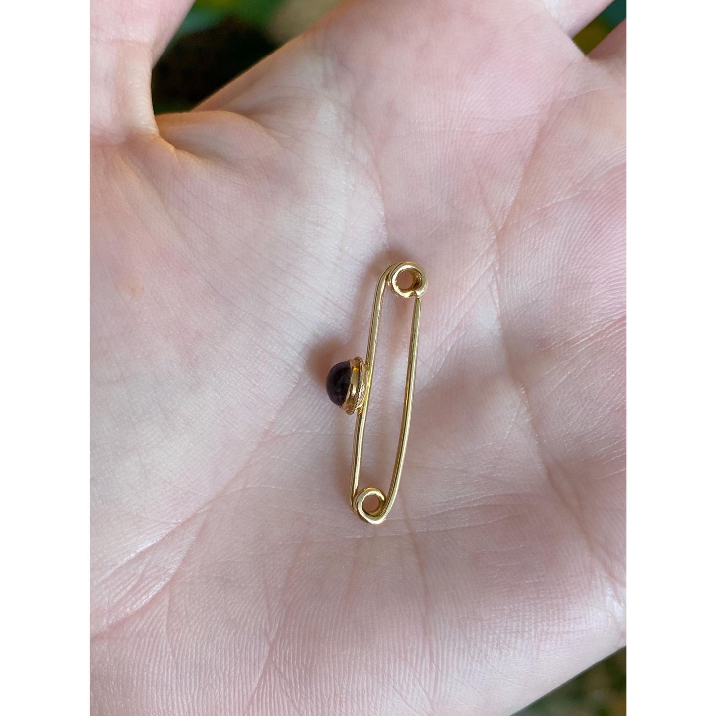 Vintage Solid 14k Yellow Gold Amethyst Safety Pin
