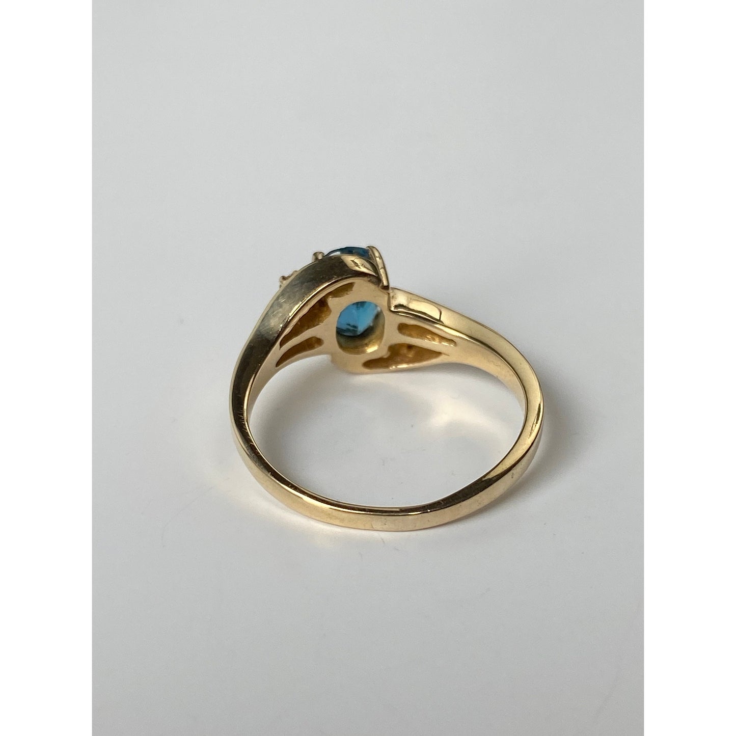 Vintage Solid 14k Yellow Gold Topaz Diamond Ring - Size 5.75