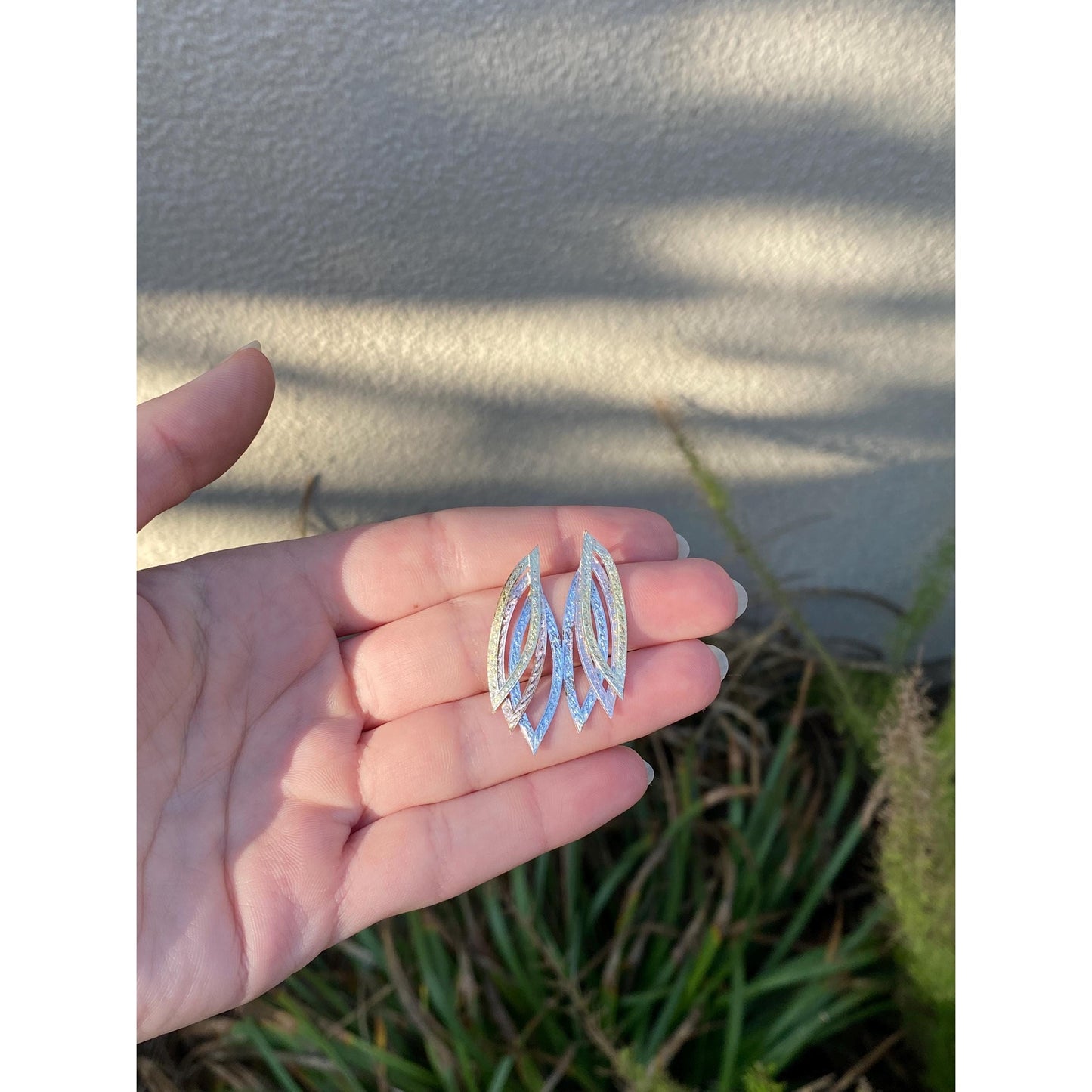 Vintage Solid 14k Tri Tone Gold Diamond Cut Flat Chain Stud Earrings