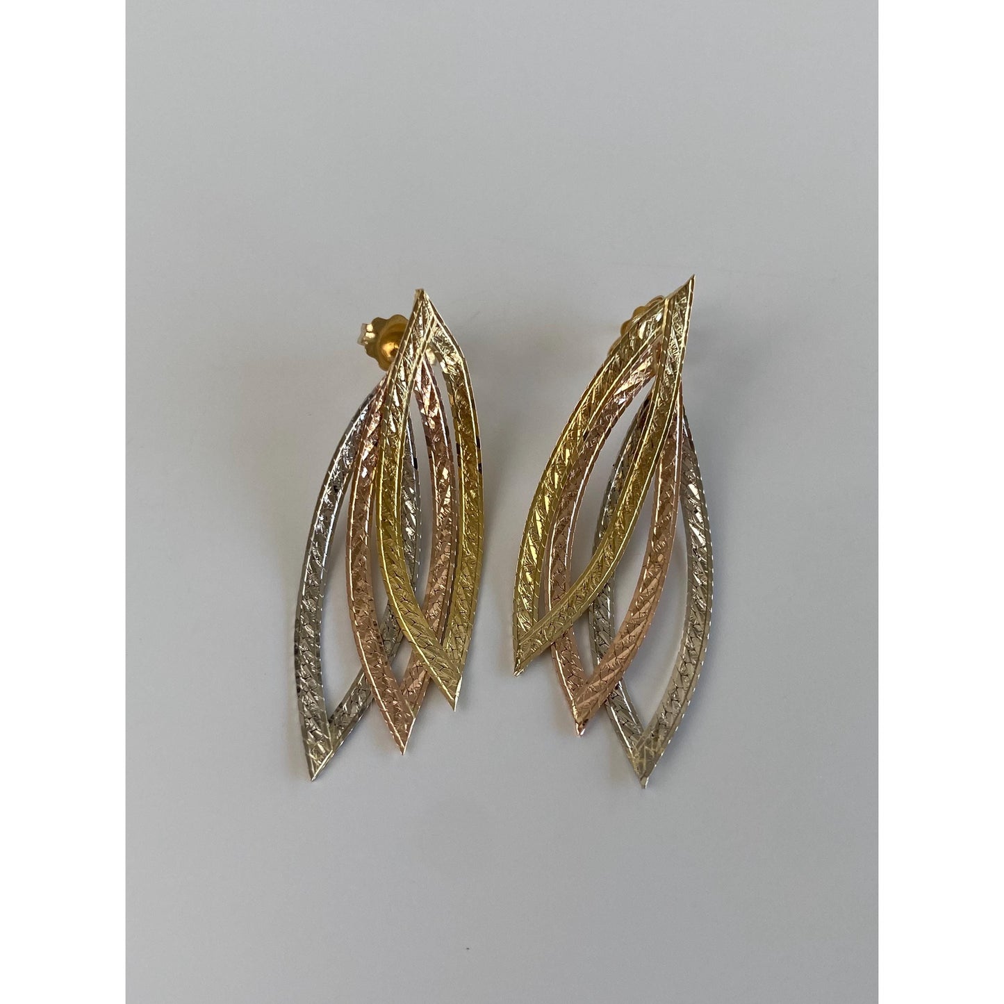 Vintage Solid 14k Tri Tone Gold Diamond Cut Flat Chain Stud Earrings