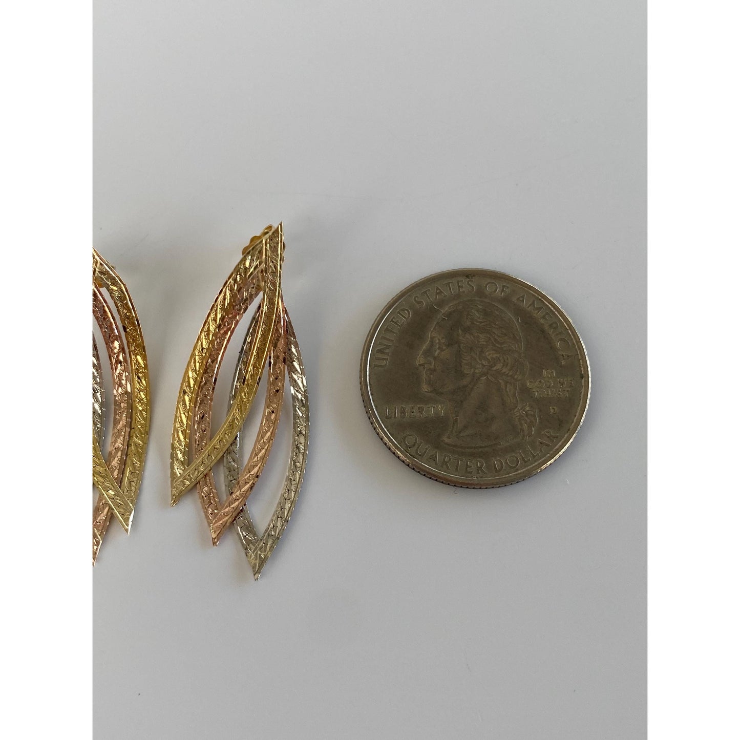 Vintage Solid 14k Tri Tone Gold Diamond Cut Flat Chain Stud Earrings