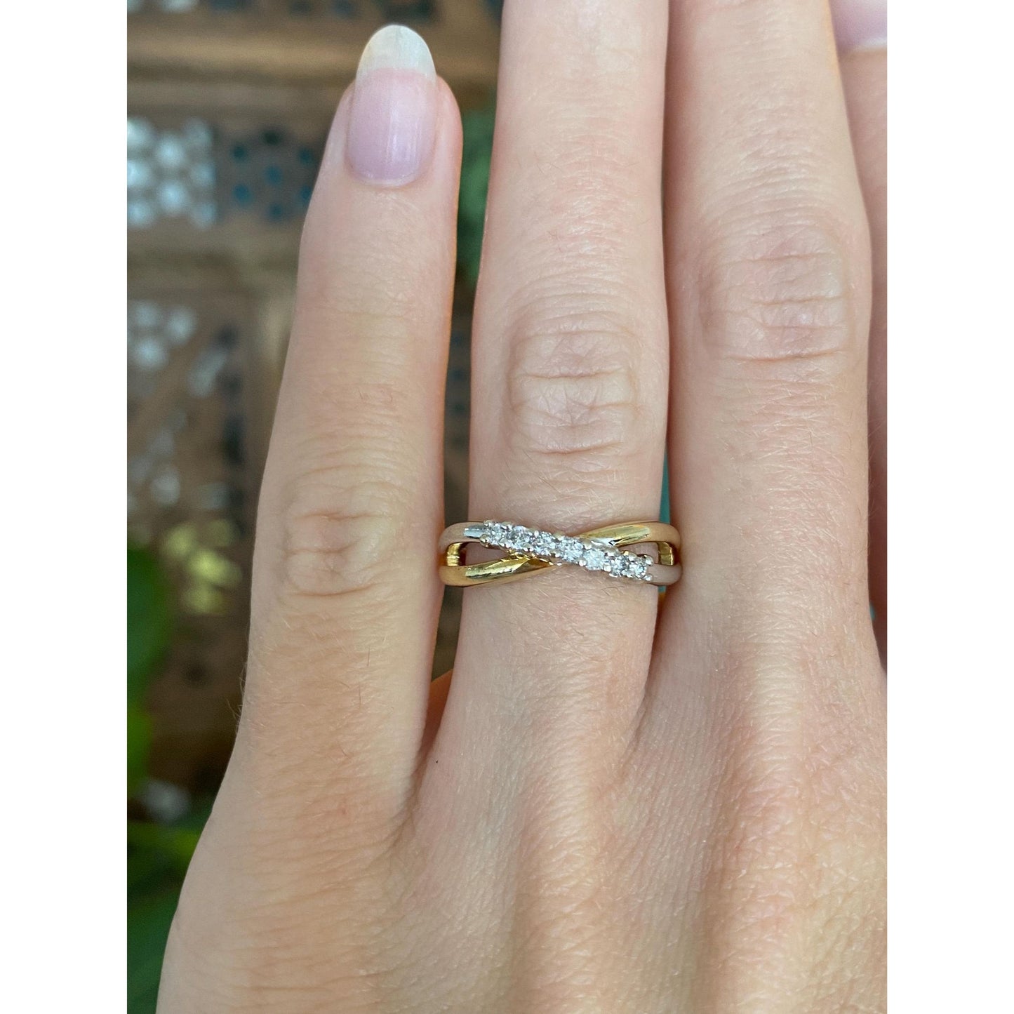 Vintage Solid 10k White & Yellow Gold Diamond Twist Ring - Size 5.5