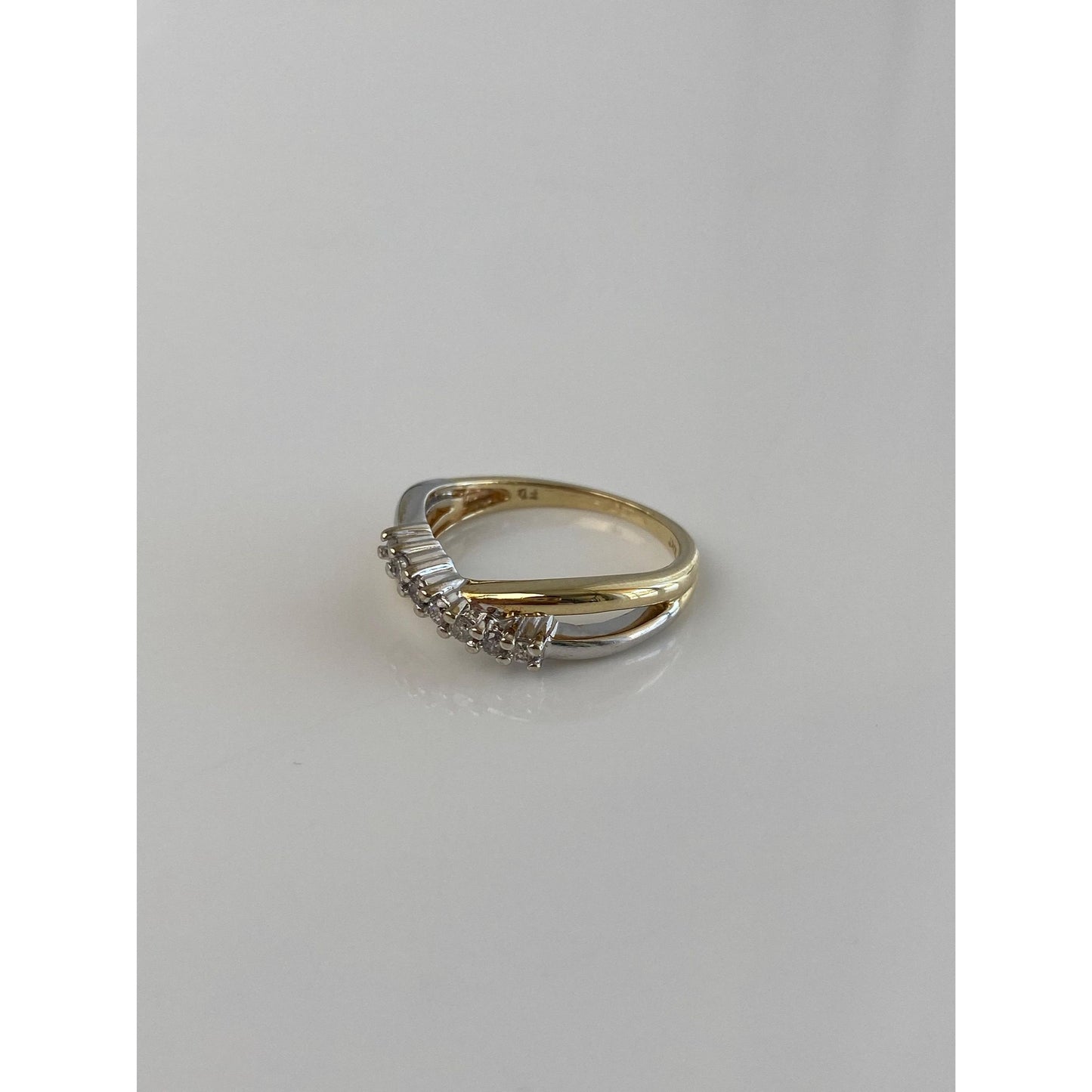 Vintage Solid 10k White & Yellow Gold Diamond Twist Ring - Size 5.5