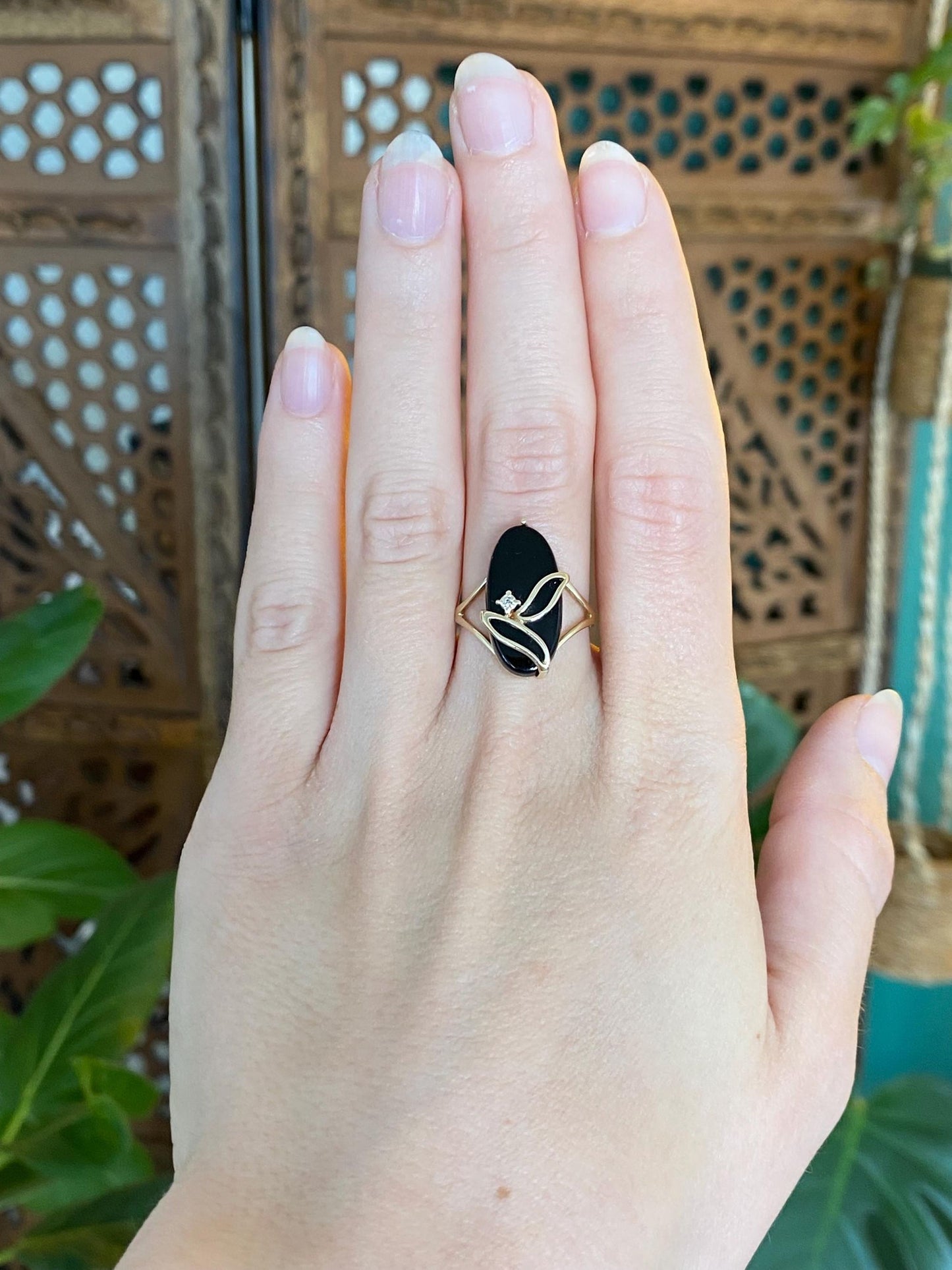 Vintage Solid 10k Yellow Gold Black Onyx Diamond Ring - Size 6.25