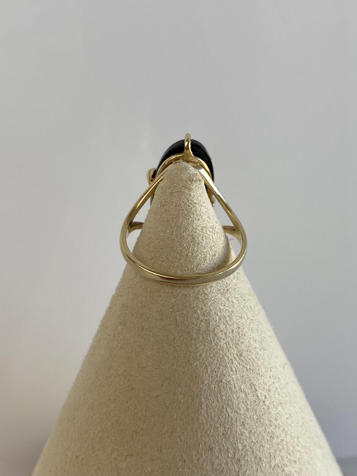 Vintage Solid 10k Yellow Gold Black Onyx Diamond Ring - Size 6.25