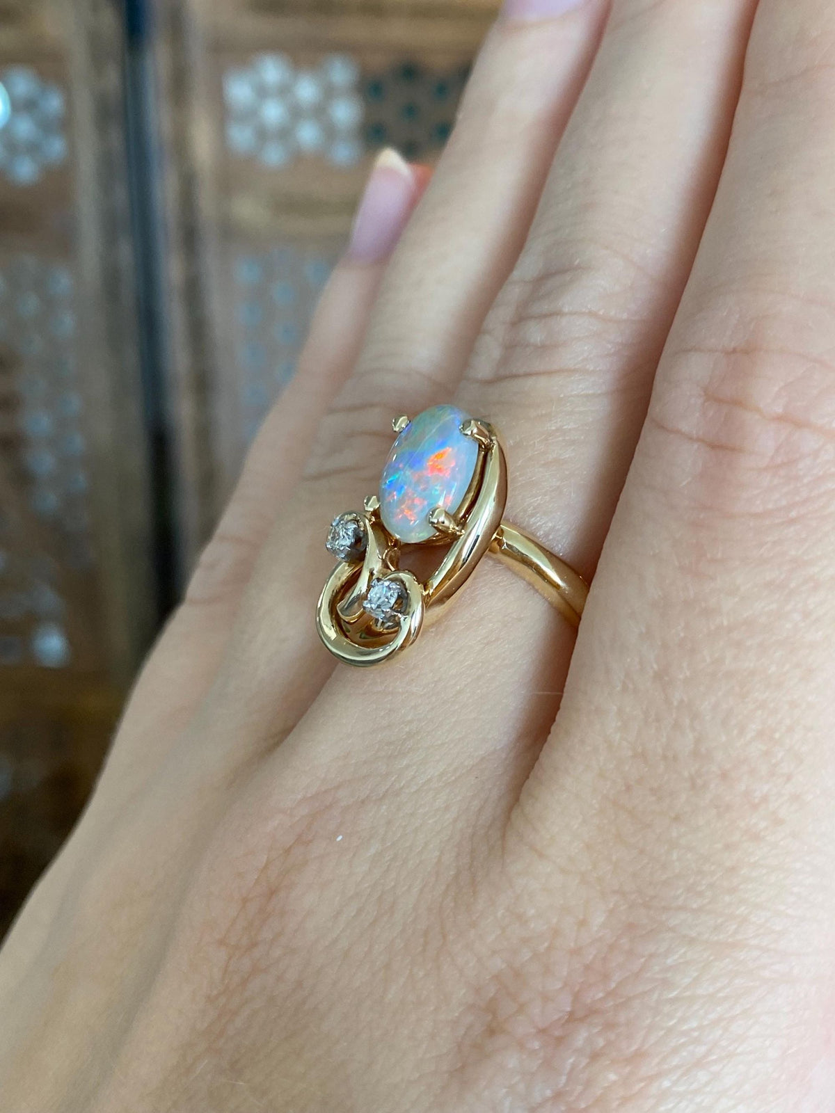 Vintage Solid 14k Yellow Gold Diamonds Opal Ring - Size 6.5