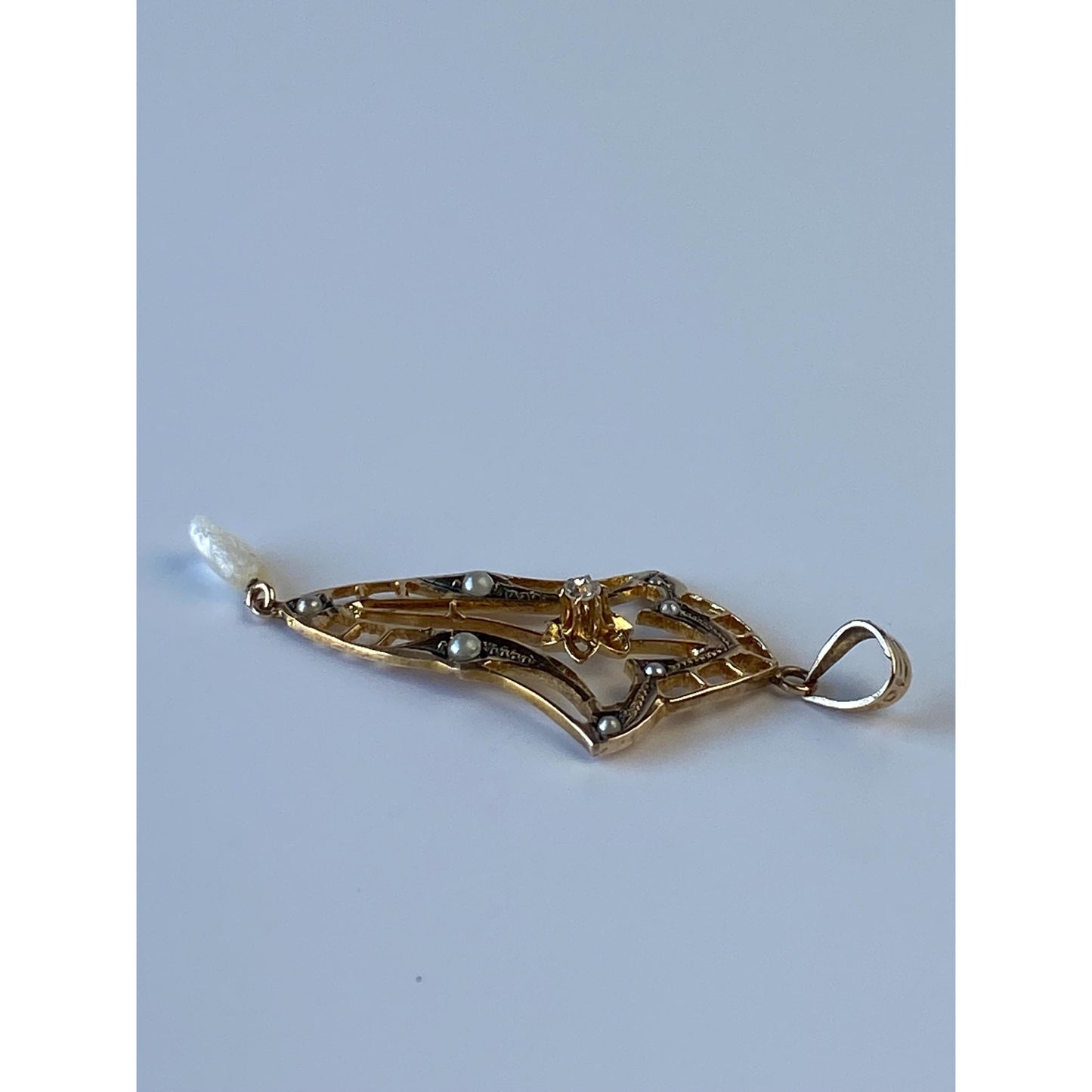 Vintage Solid 10k Yellow Gold Diamond Pearl Dangle Ornate Charm