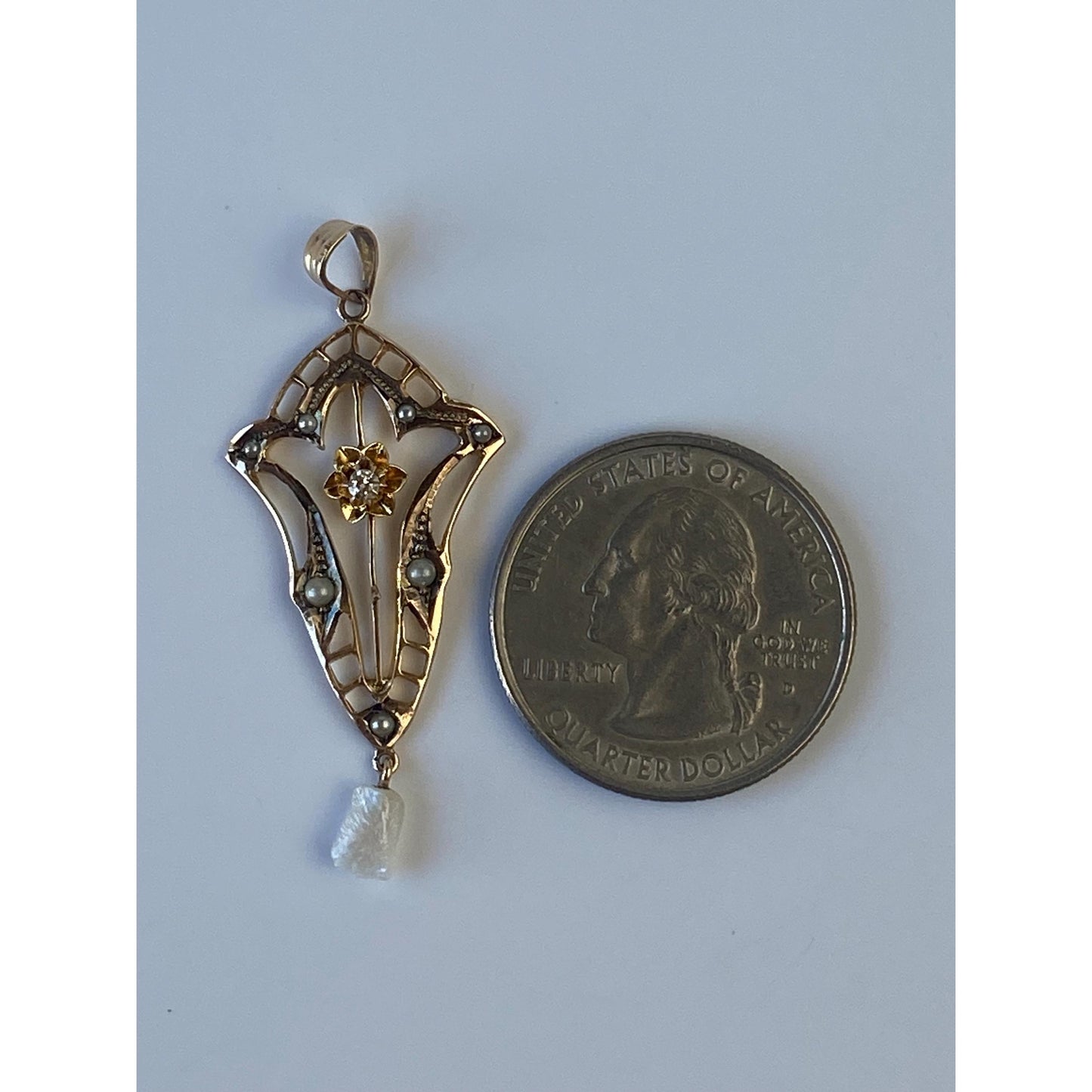 Vintage Solid 10k Yellow Gold Diamond Pearl Dangle Ornate Charm