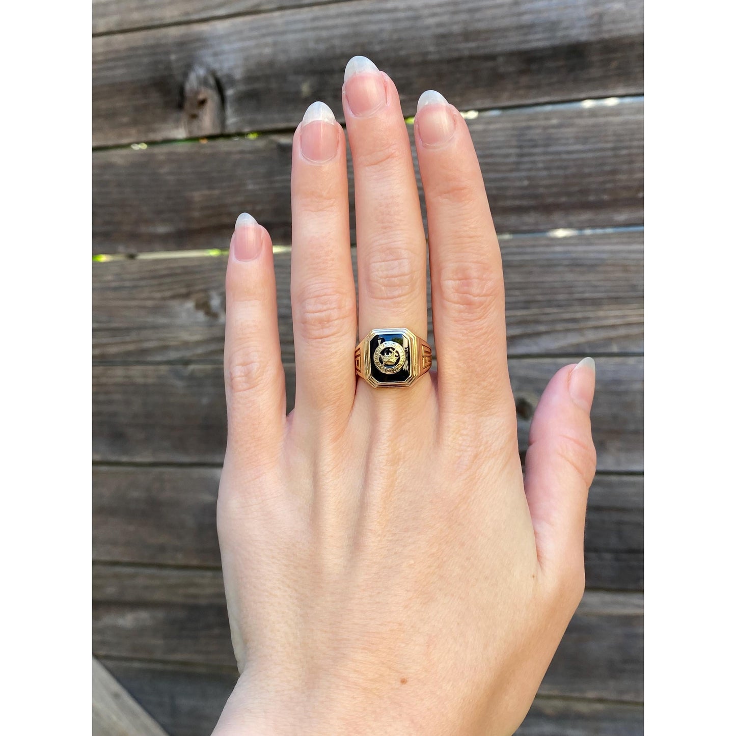 Vintage Solid 10k Yellow Gold Onyx 1951 Class Ring - Size 6