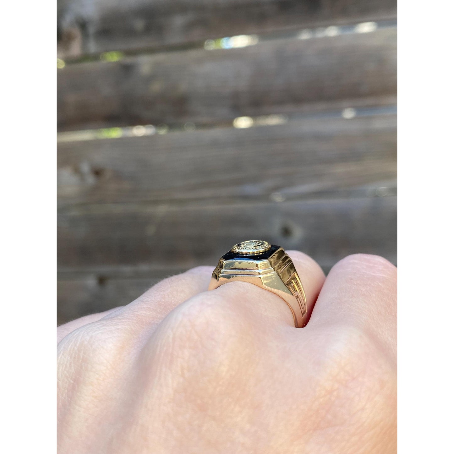 Vintage Solid 10k Yellow Gold Onyx 1951 Class Ring - Size 6