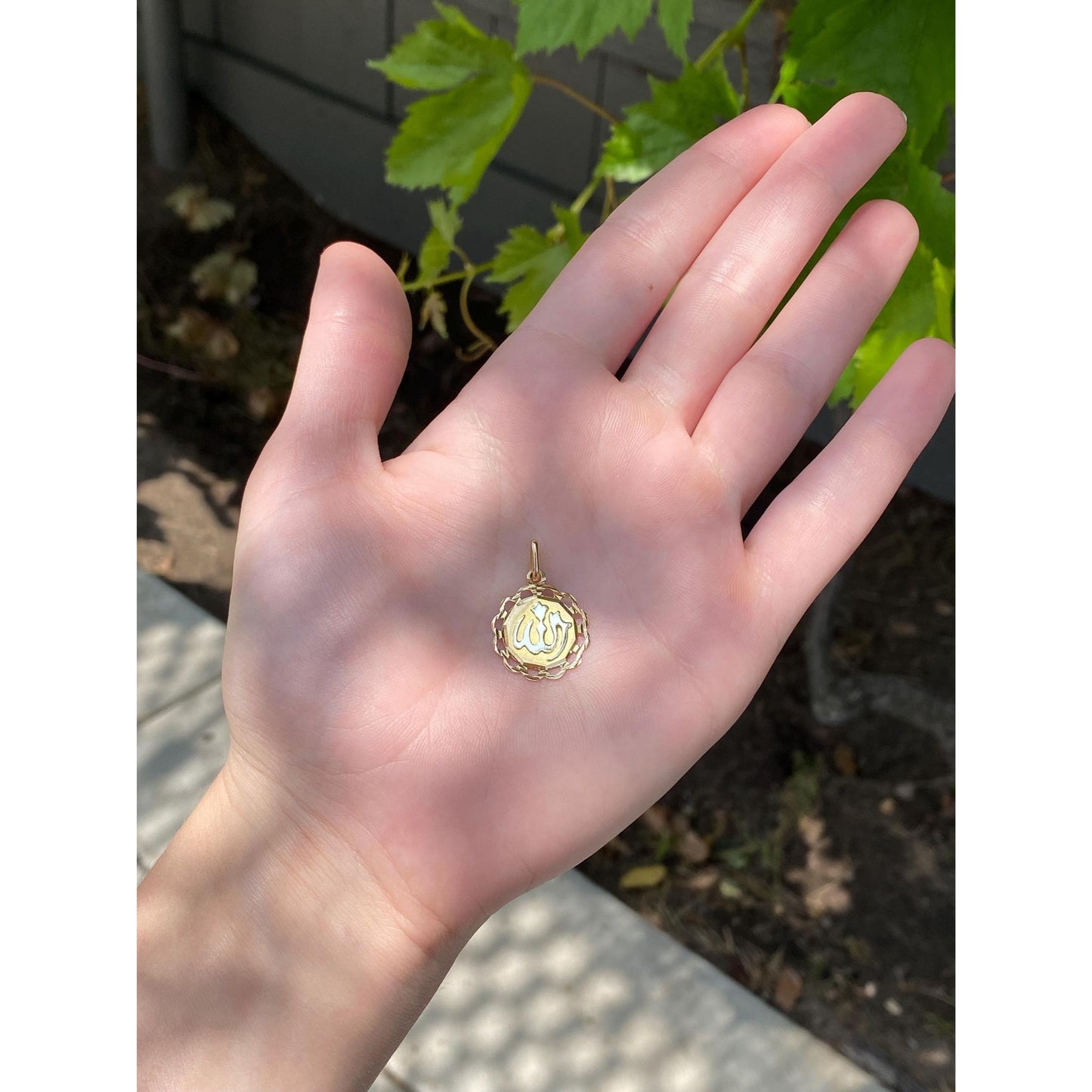 Vintage Solid 18k Yellow Gold Arabic Muslim Allah Charm