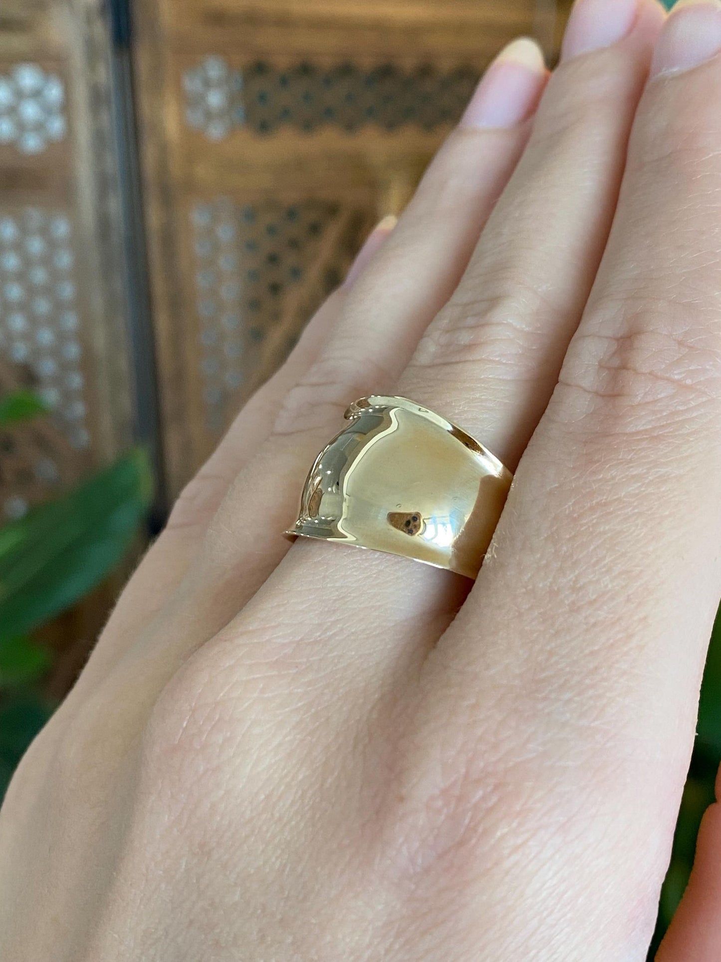 Vintage Solid 14k Yellow Gold Domed Ring - Size 9.75