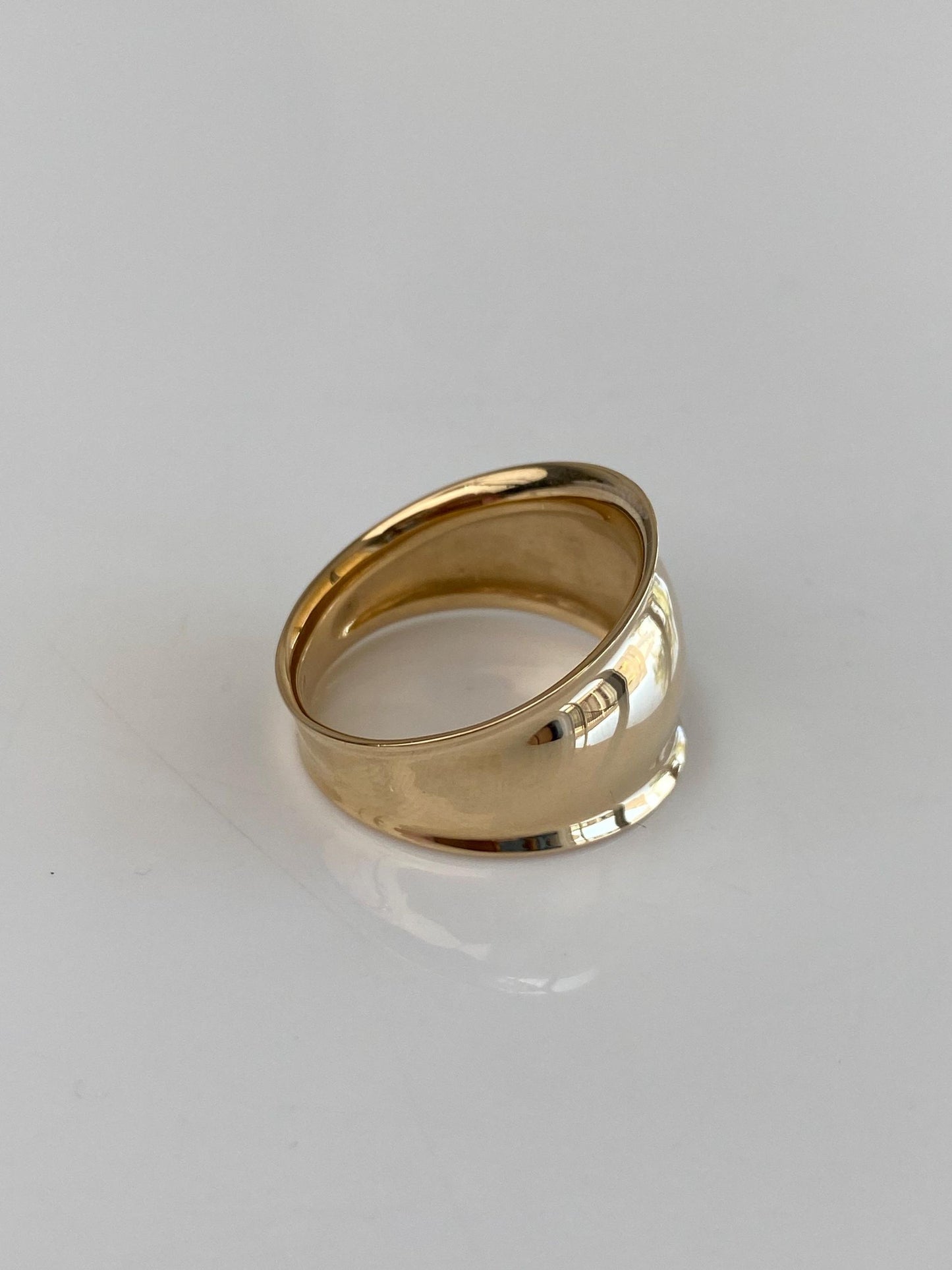 Vintage Solid 14k Yellow Gold Domed Ring - Size 9.75