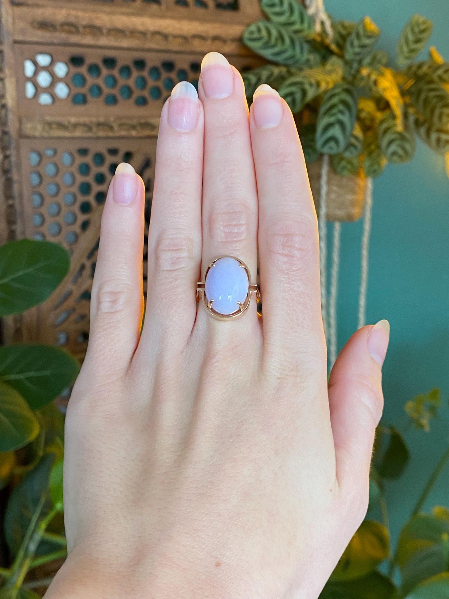 Vintage Solid 14k Yellow Gold Lavender Jade Ring - Size 7